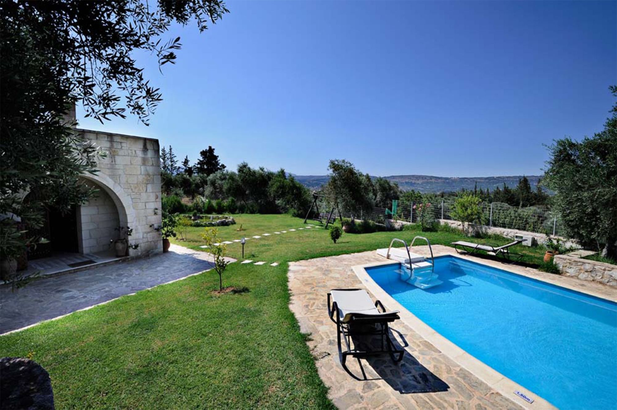 Villa Aloni