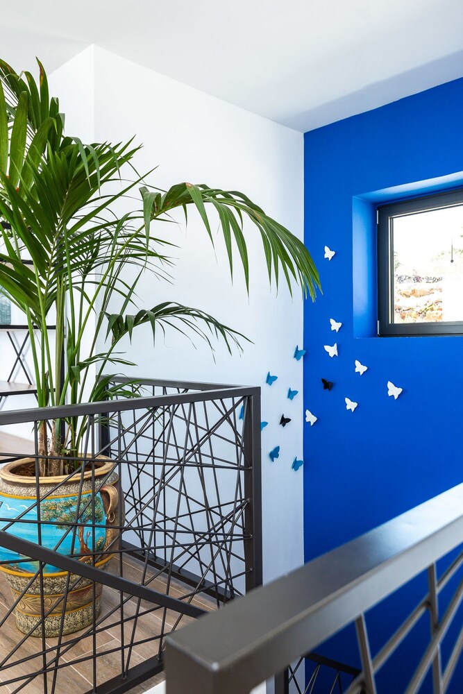 Villa Blue Skyline