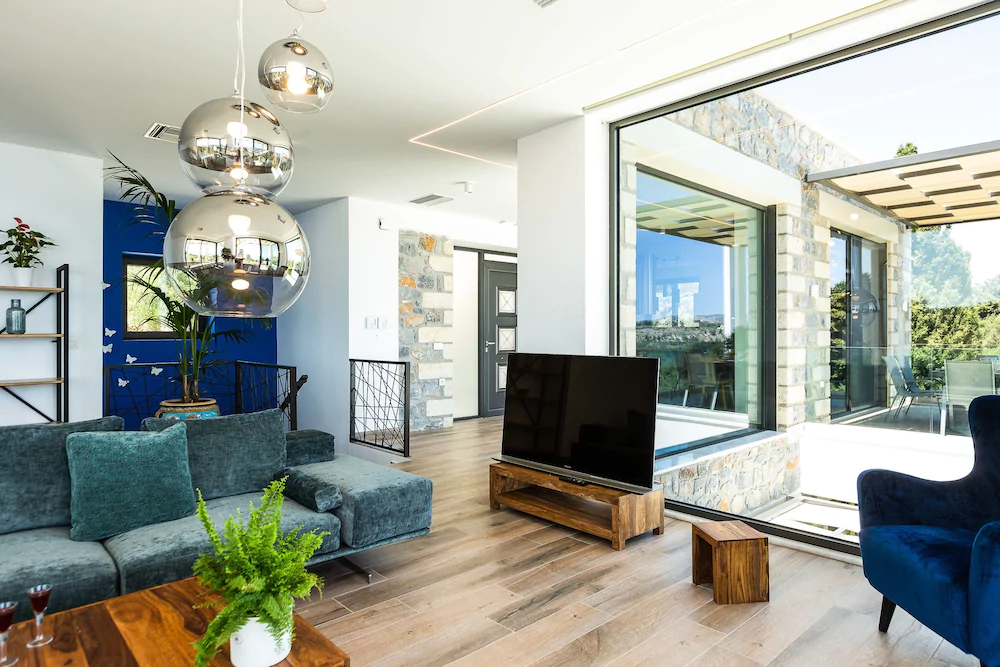 Villa Blue Skyline
