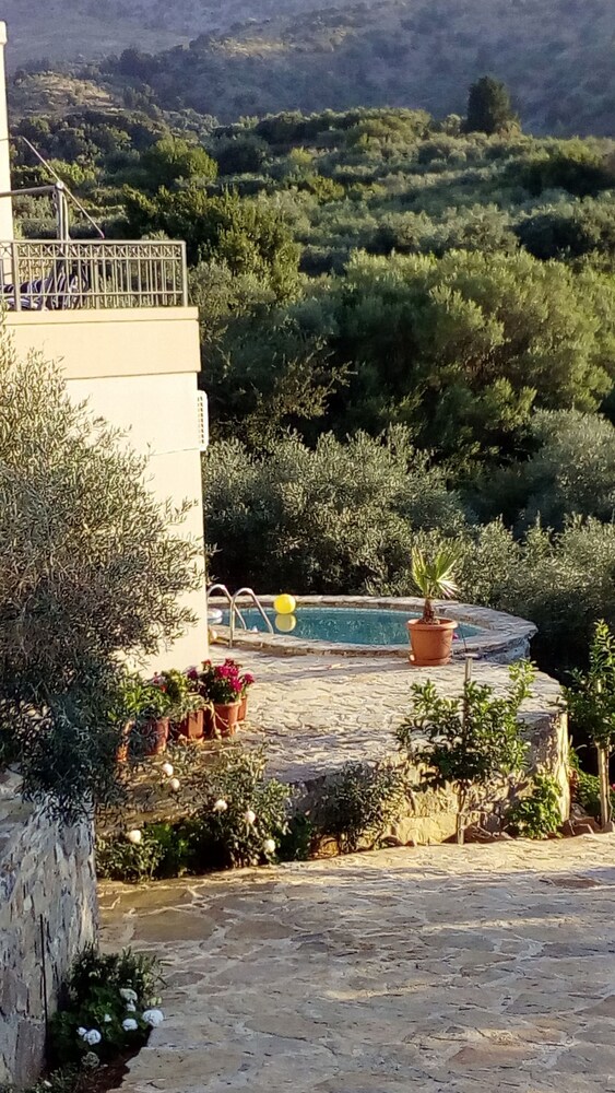 Villa Kastania