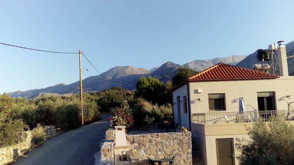 Villa Kastania