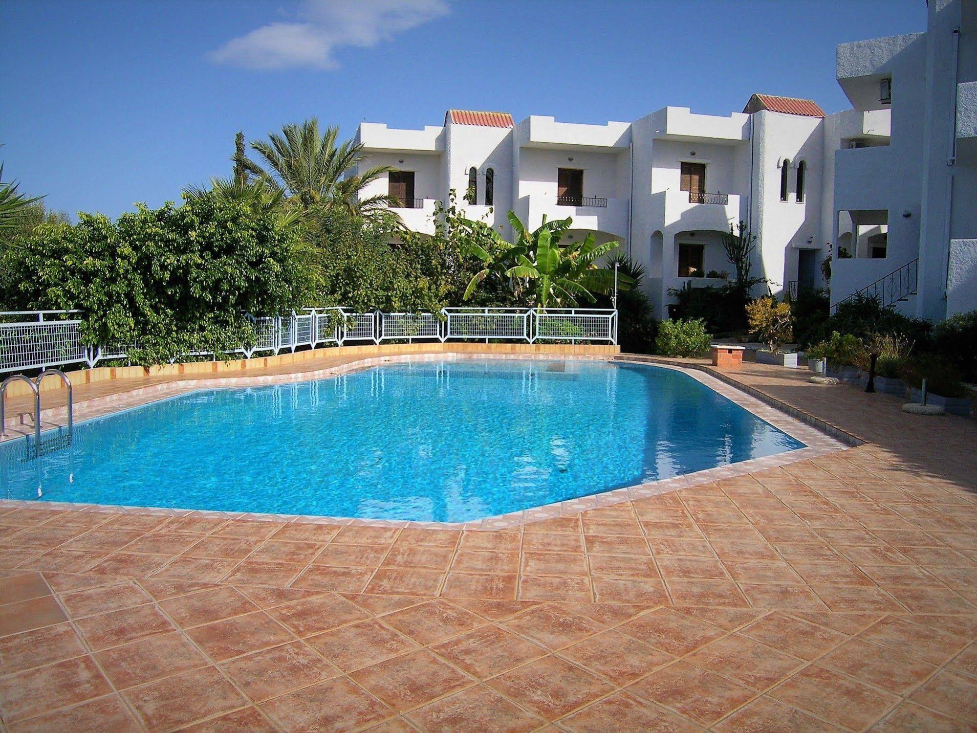 Emerald Hotel Apartments