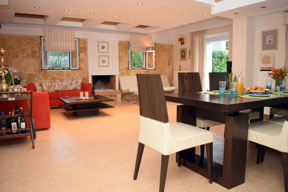 Gold Luxury Villa