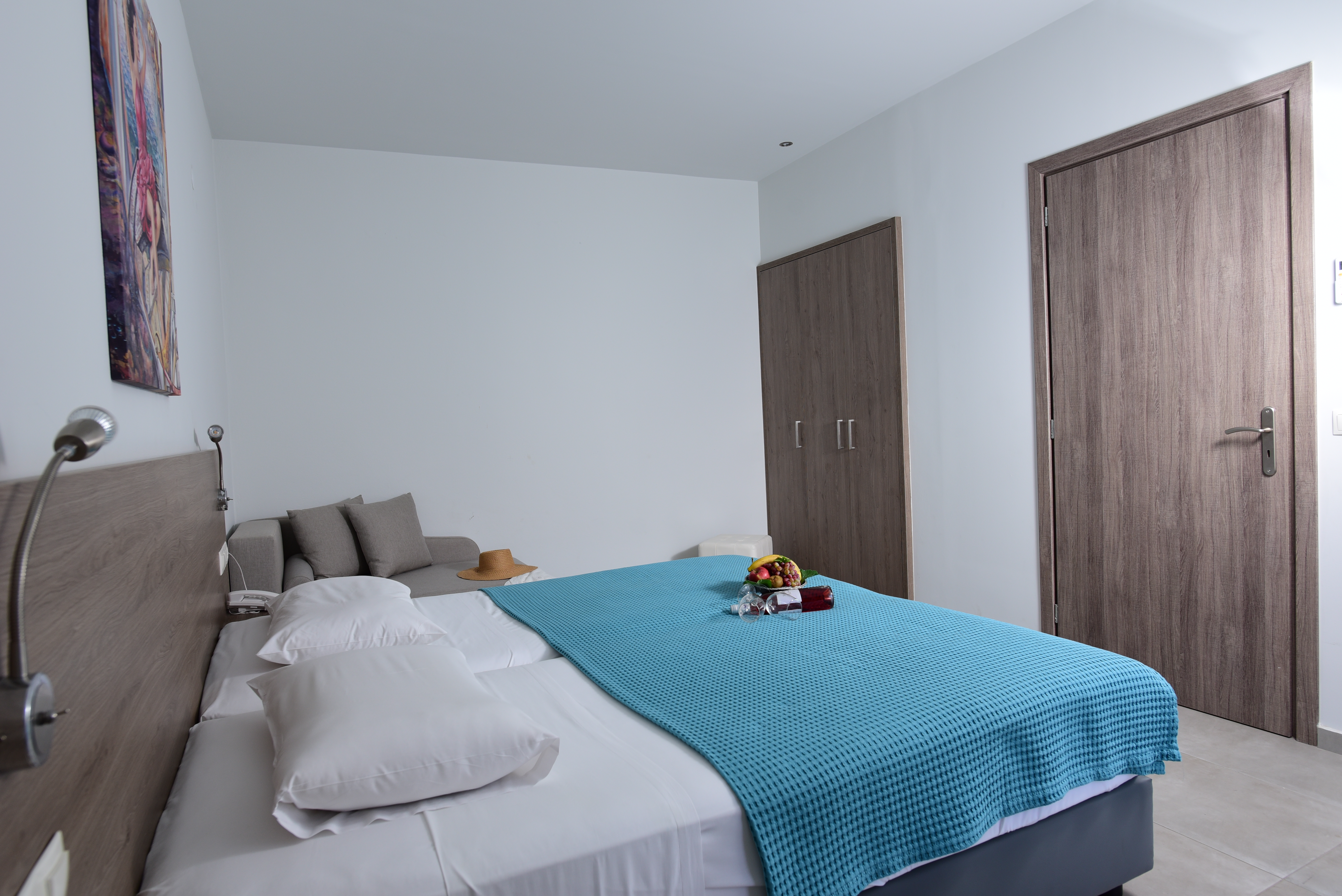 Blue Horizon Apartments
