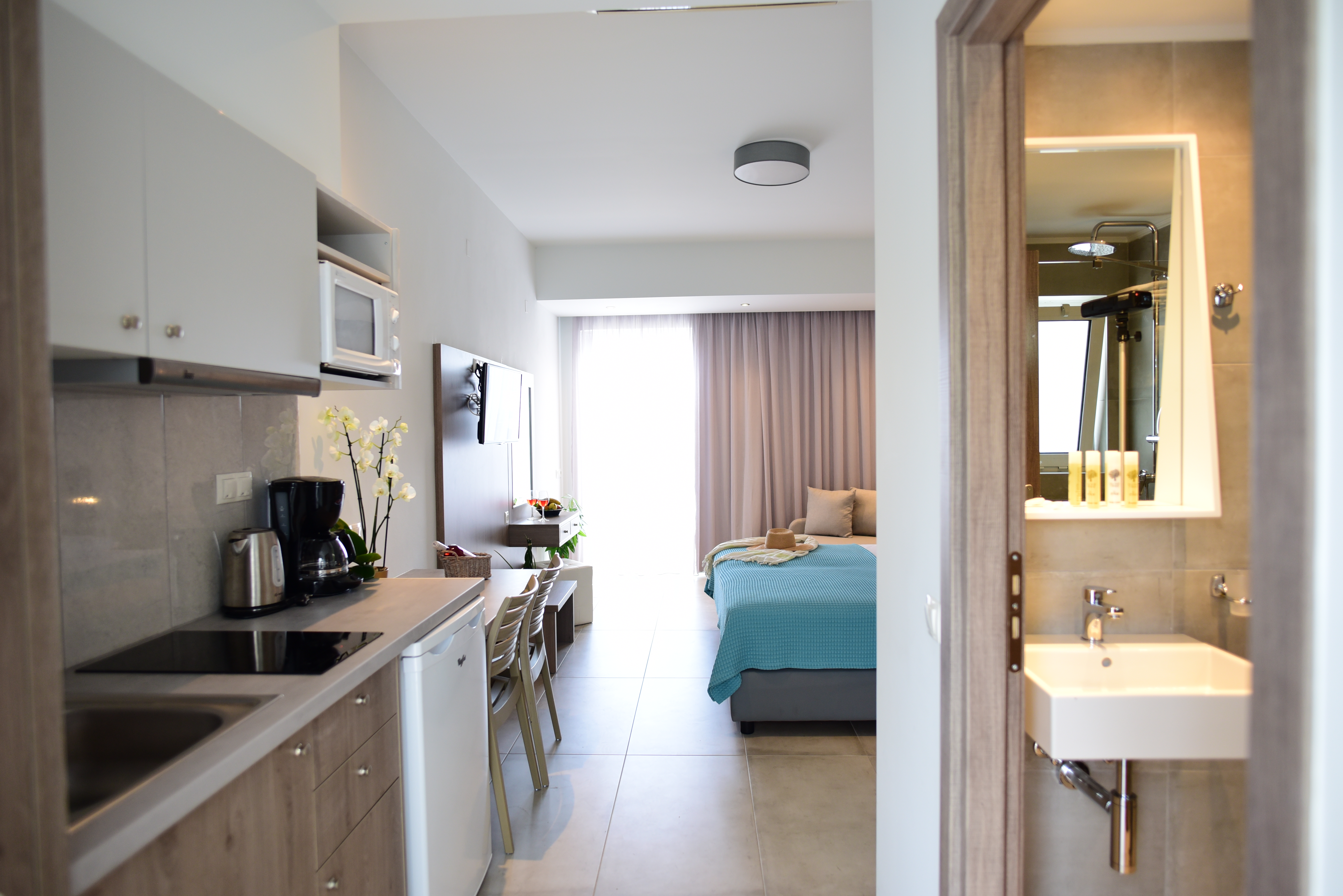 Blue Horizon Apartments