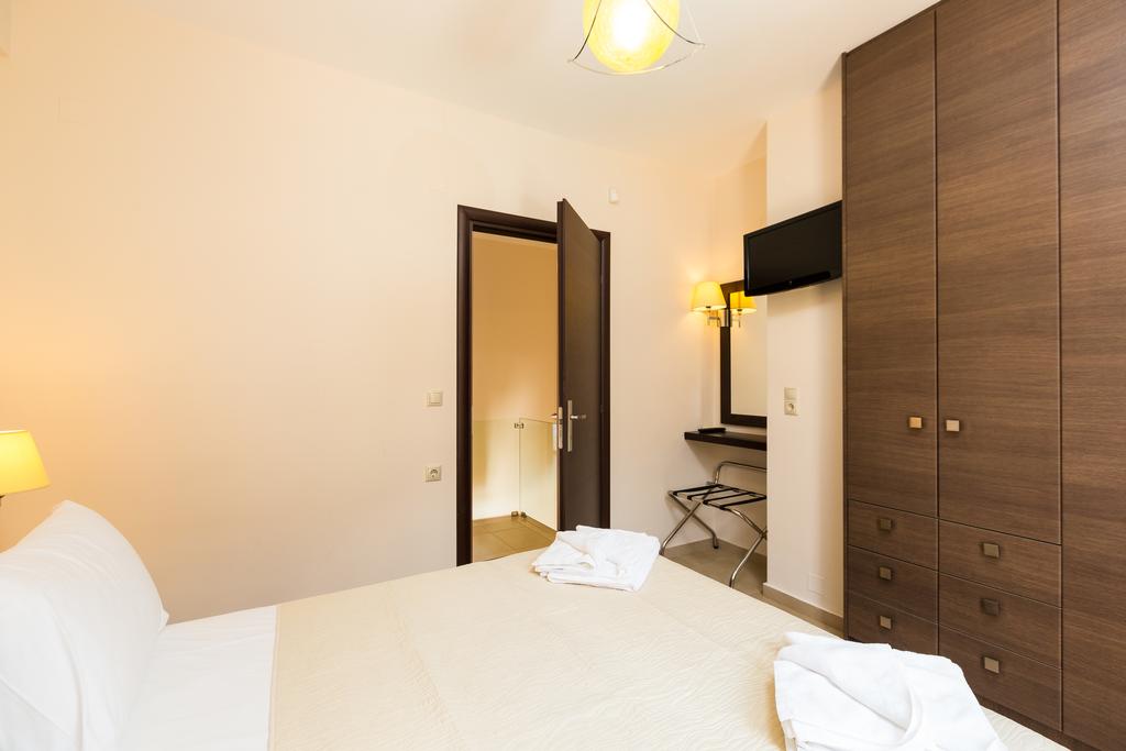 Pantheon Villas & Suites