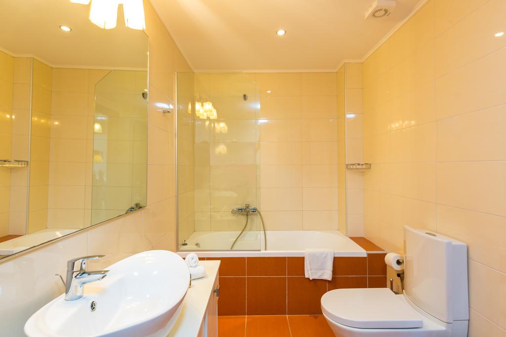 Pantheon Villas & Suites