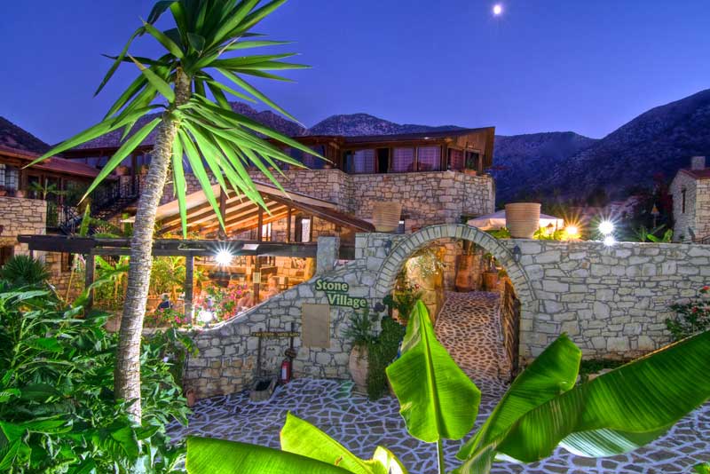 Stone Village Petrino Horio