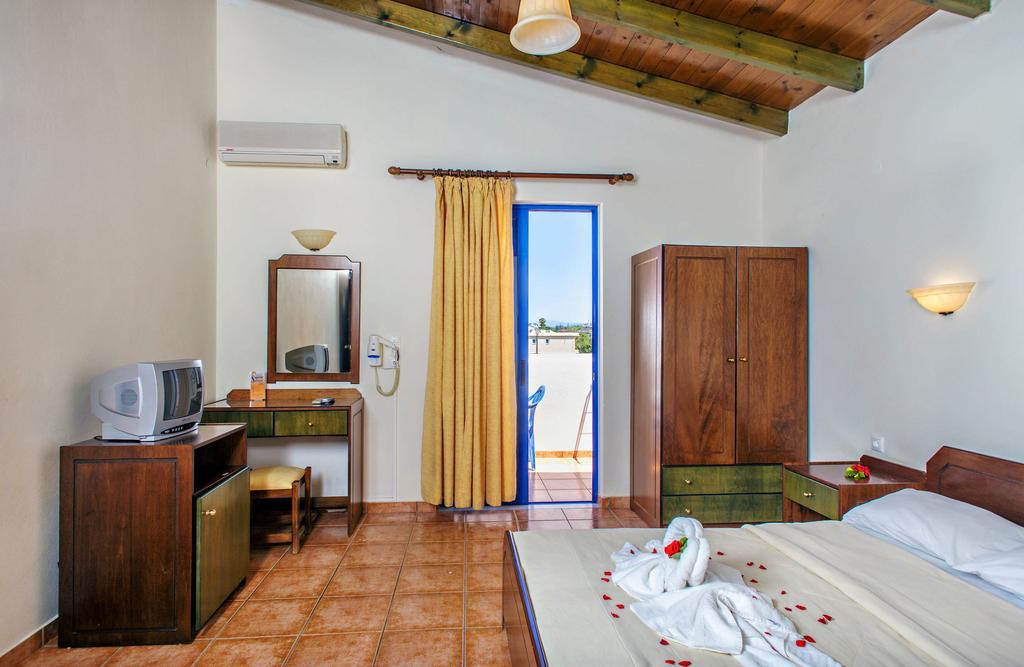 Adelais Hotel