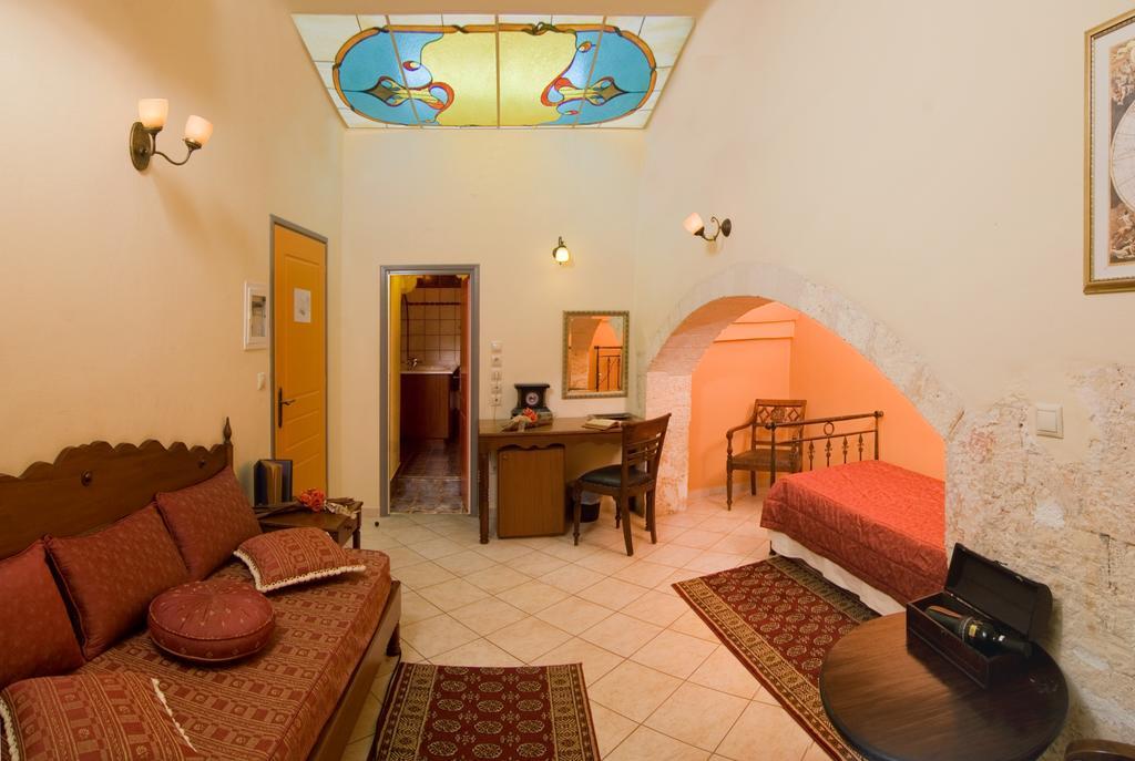 Belmondo Hotel & Suites