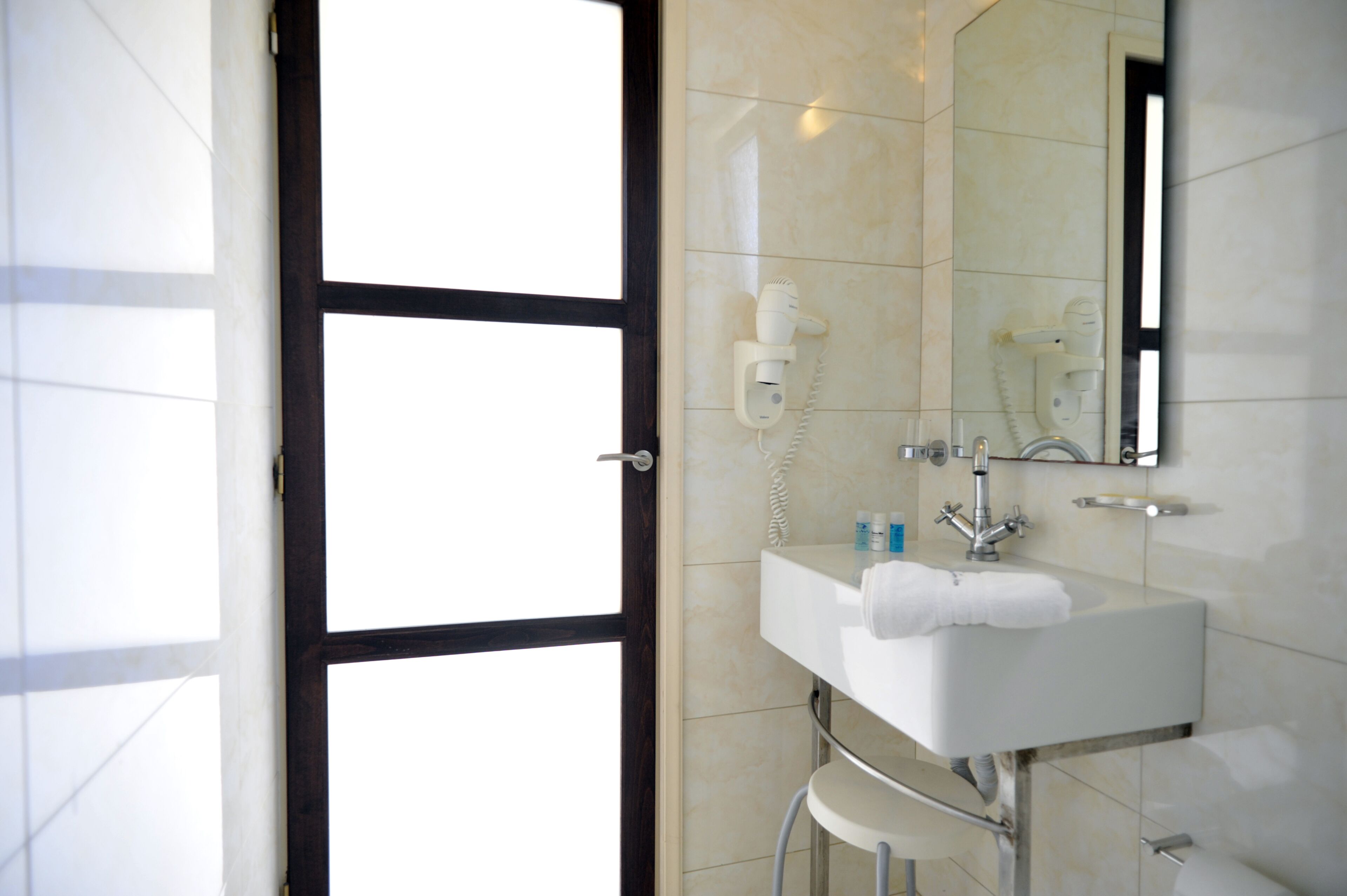 Corinna Mare Suites & Studios