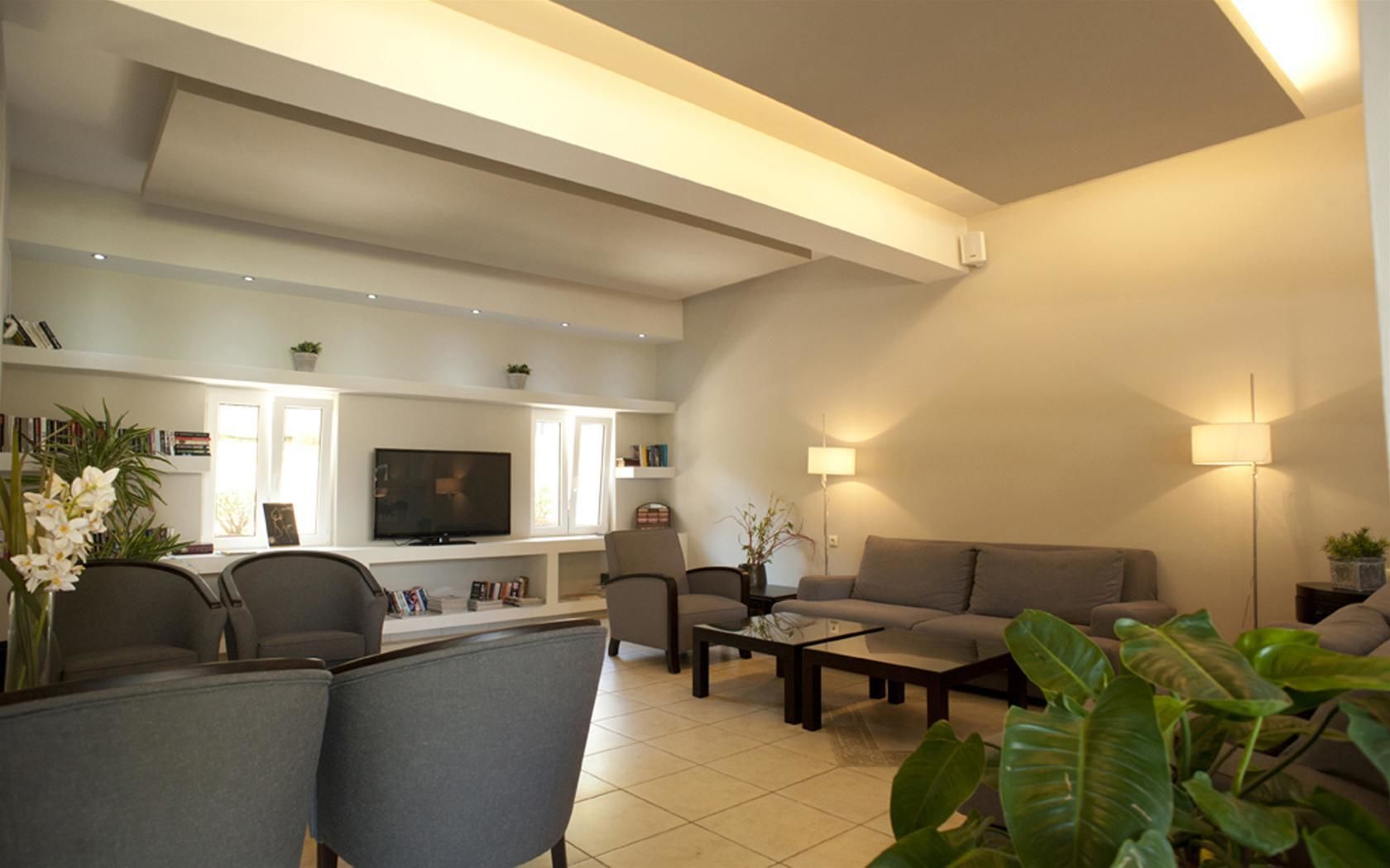 Corinna Mare Suites & Studios