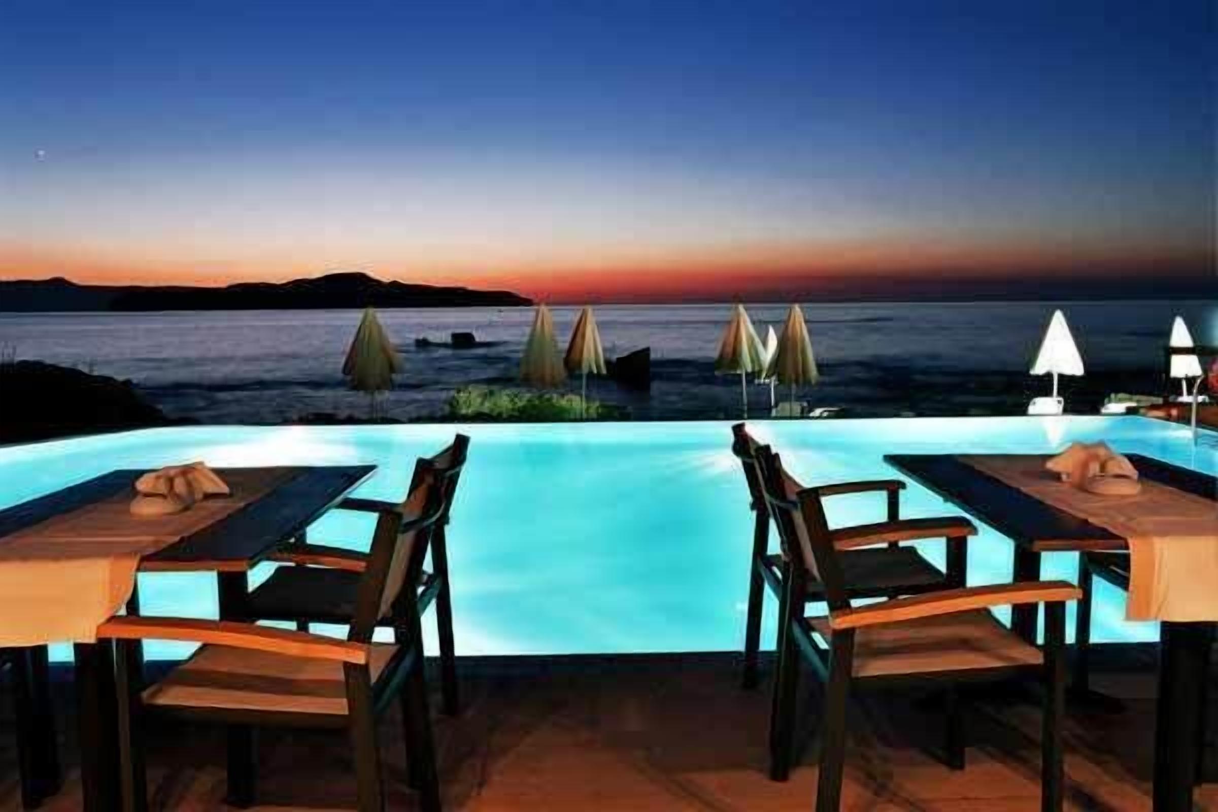 Corinna Mare Suites & Studios