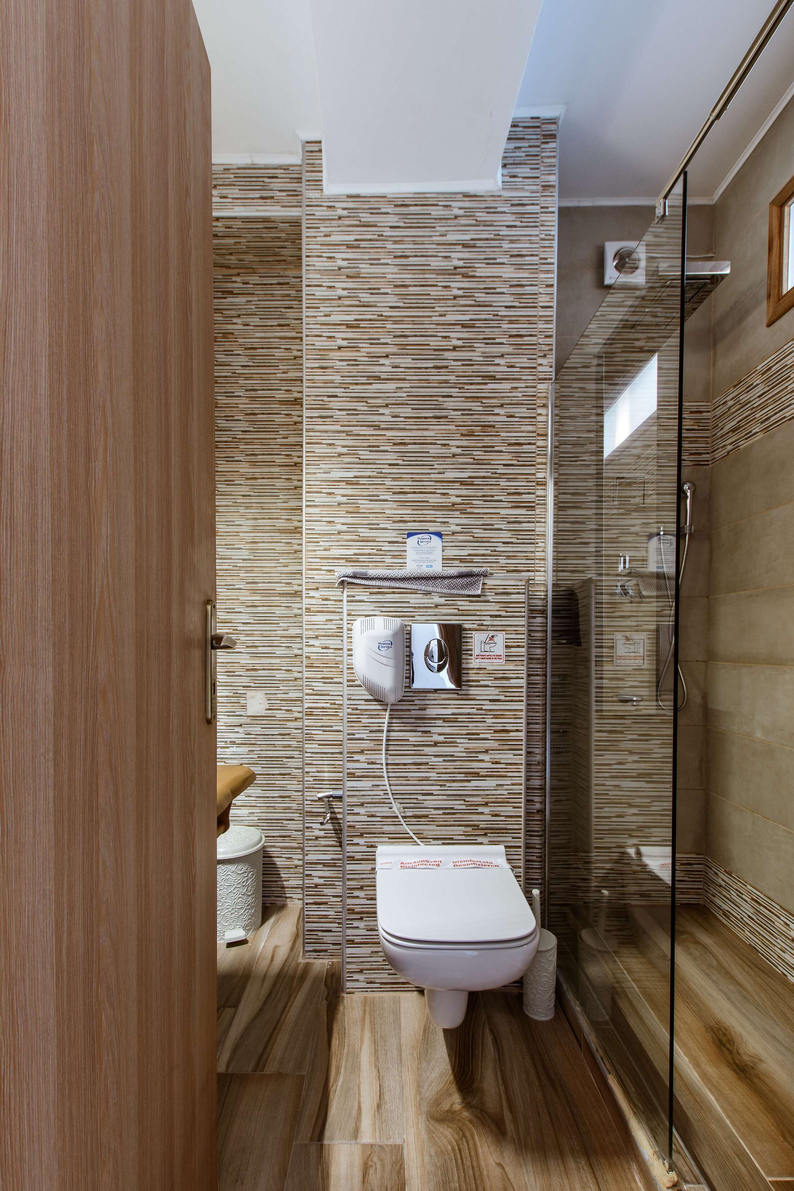 Deluxe Hotel