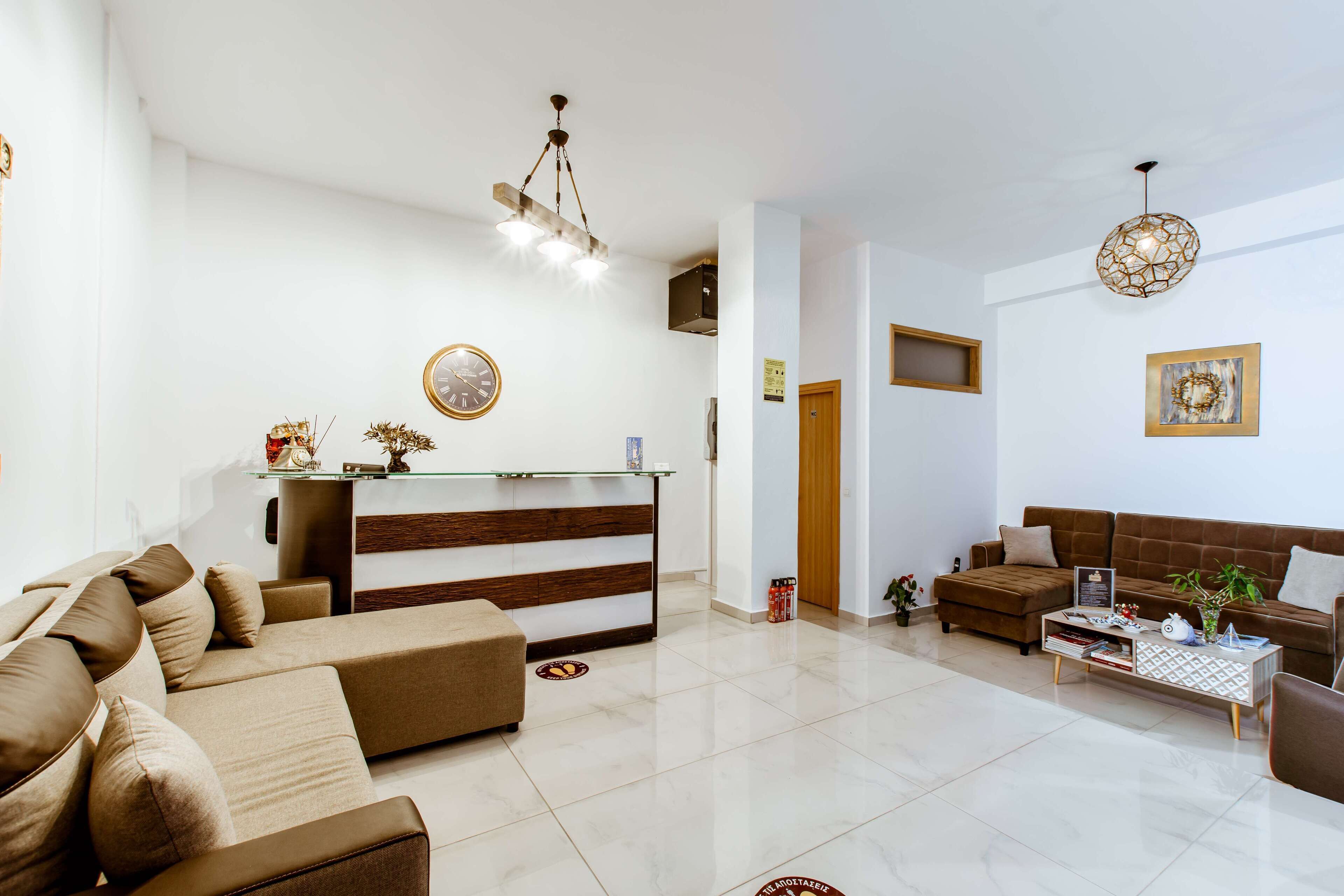 Deluxe Hotel