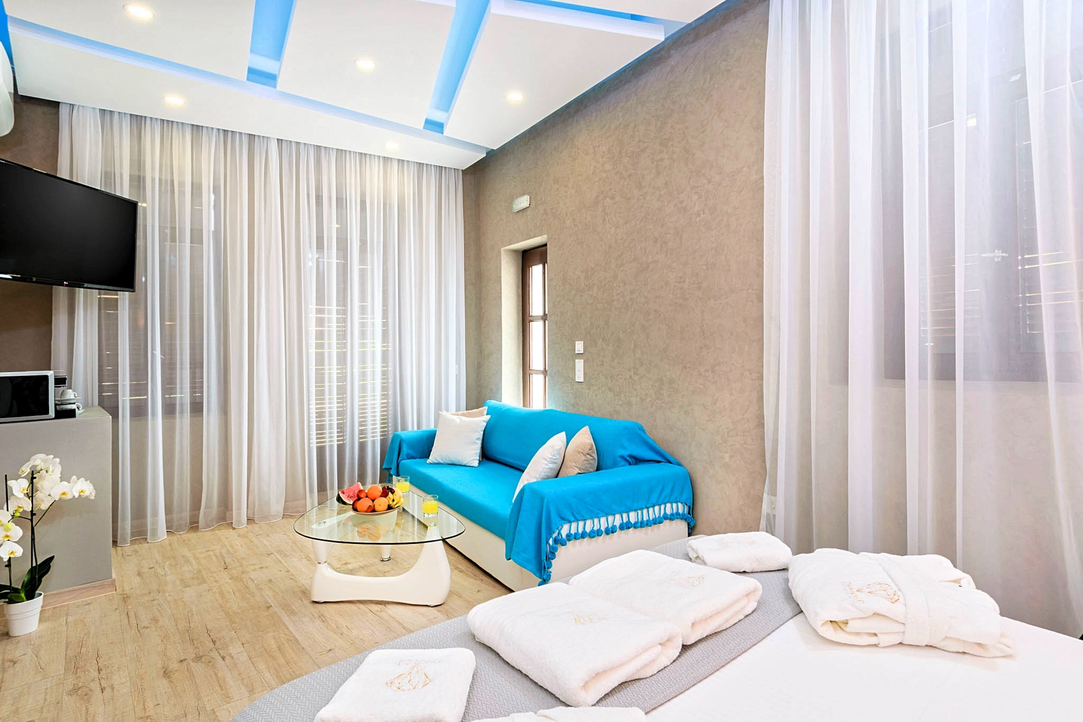 Diamond Luxury Suites