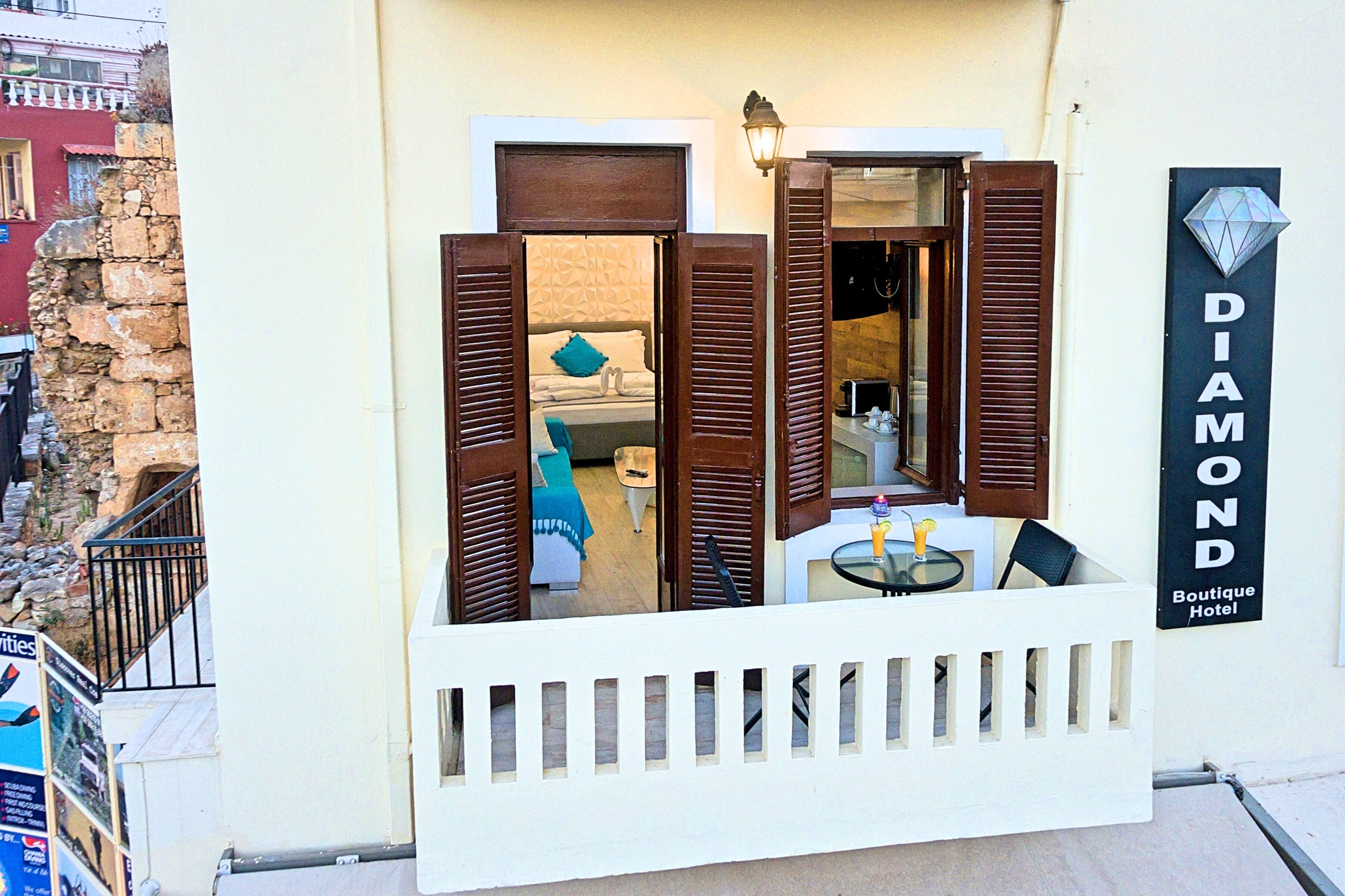 Diamond Luxury Suites