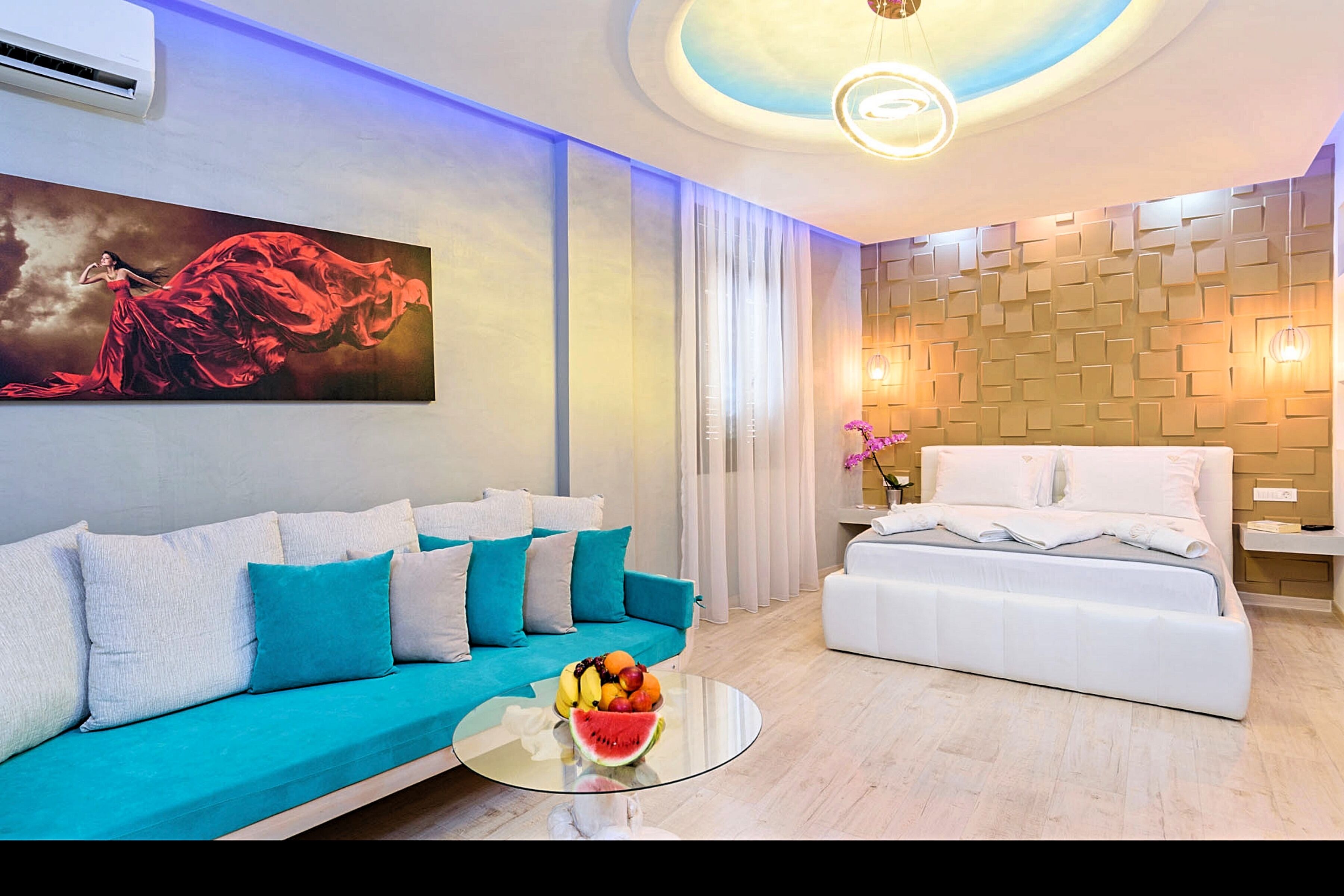Diamond Luxury Suites