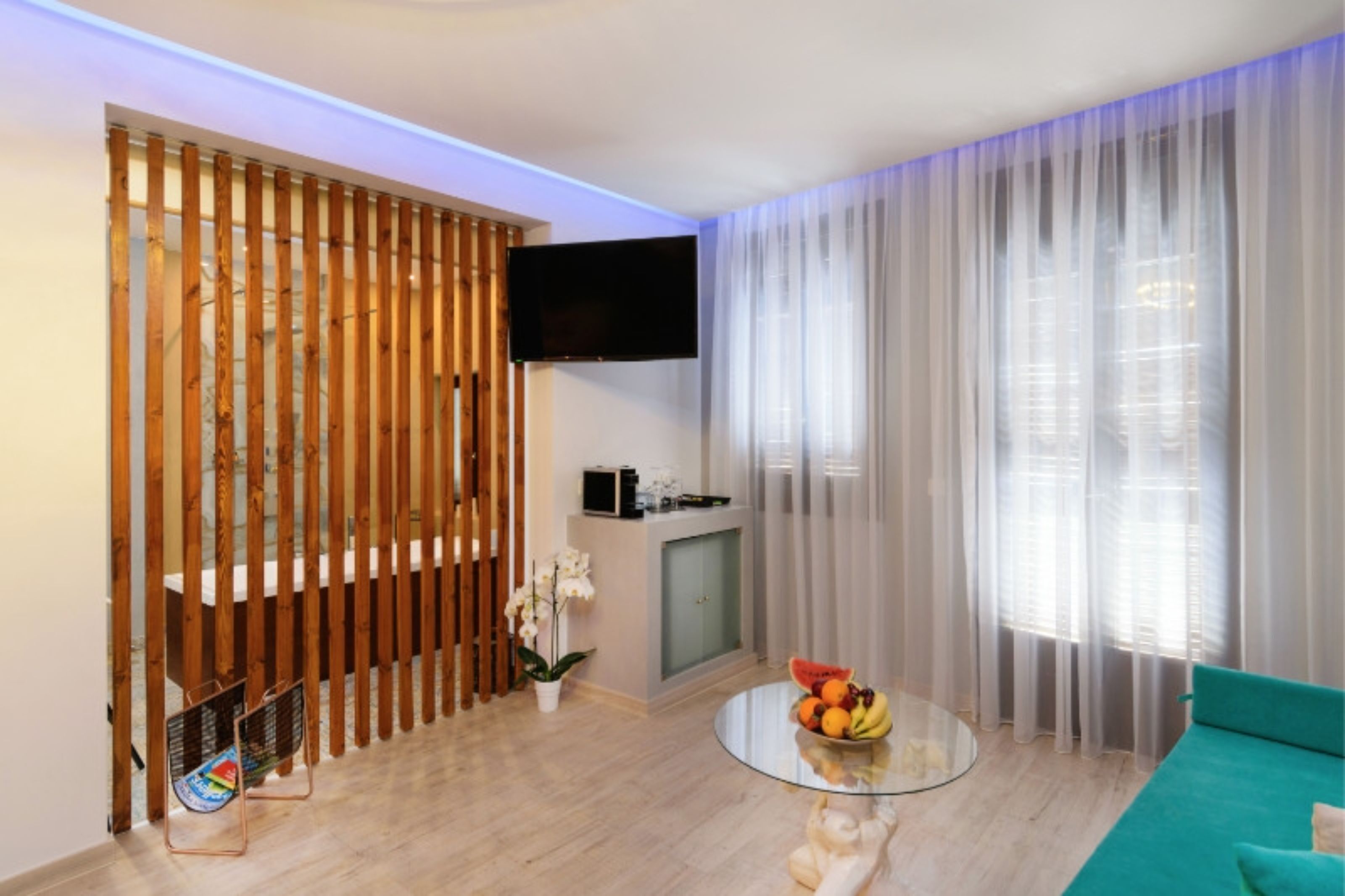 Diamond Luxury Suites