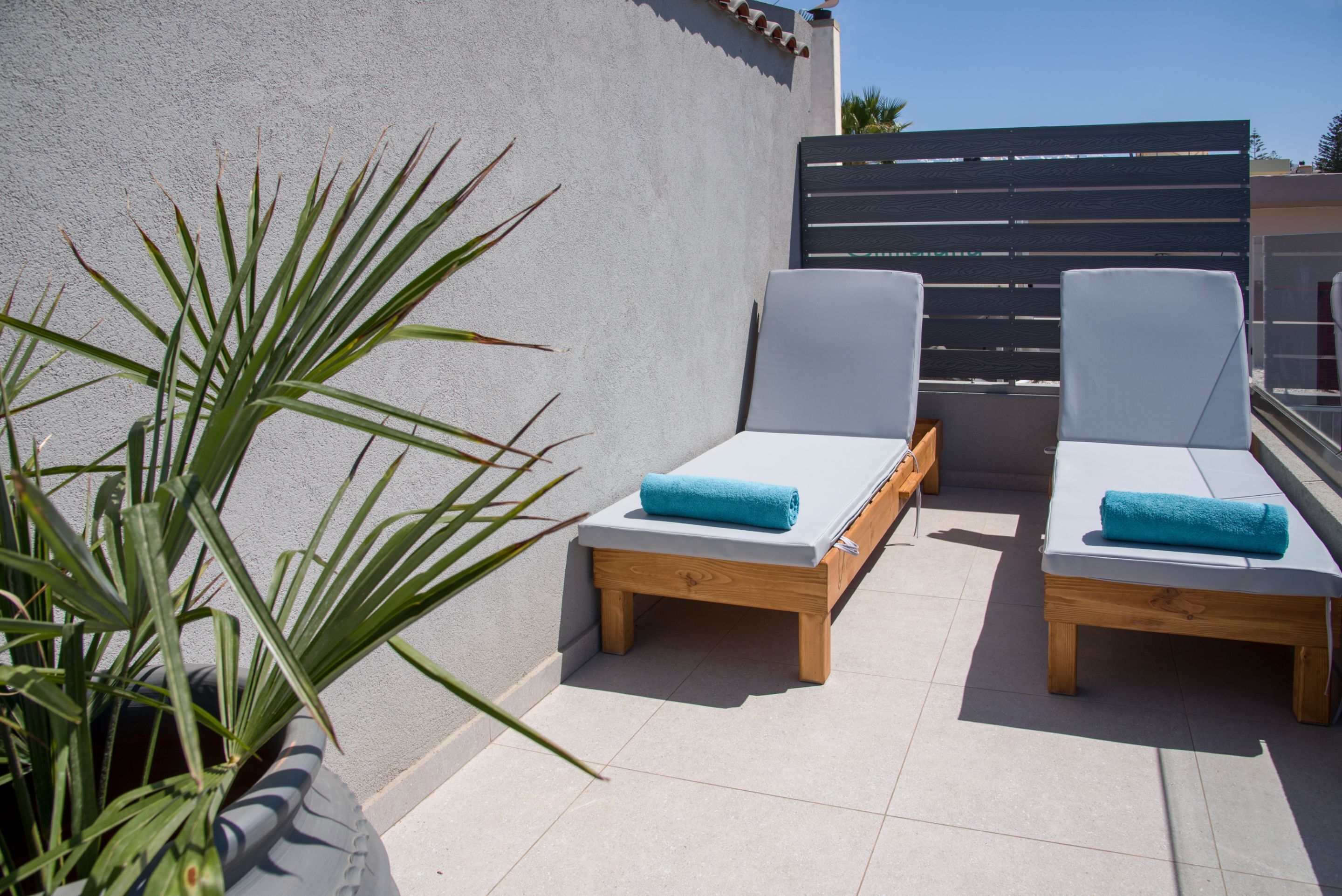 Eleanthi Modern Living