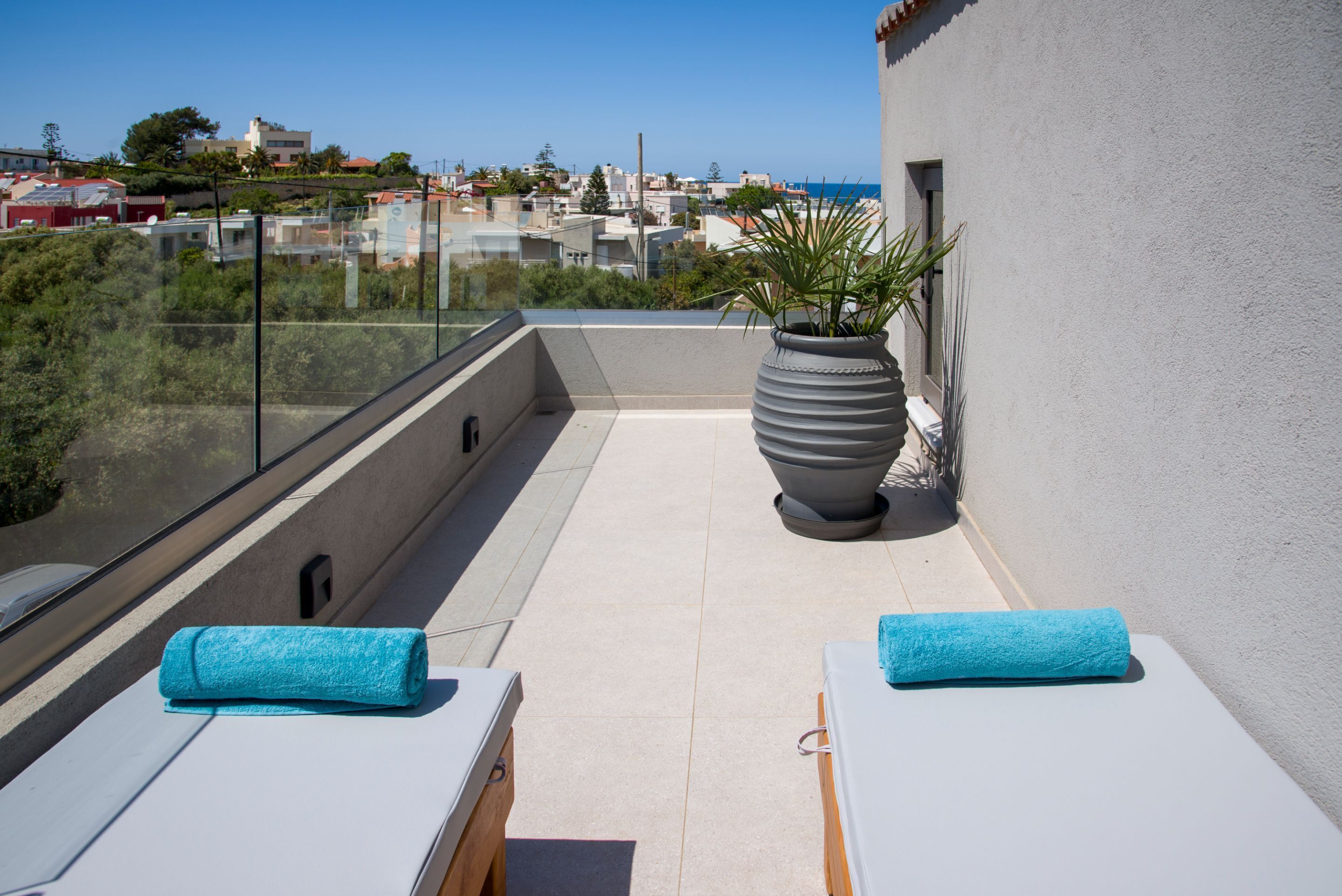 Eleanthi Modern Living