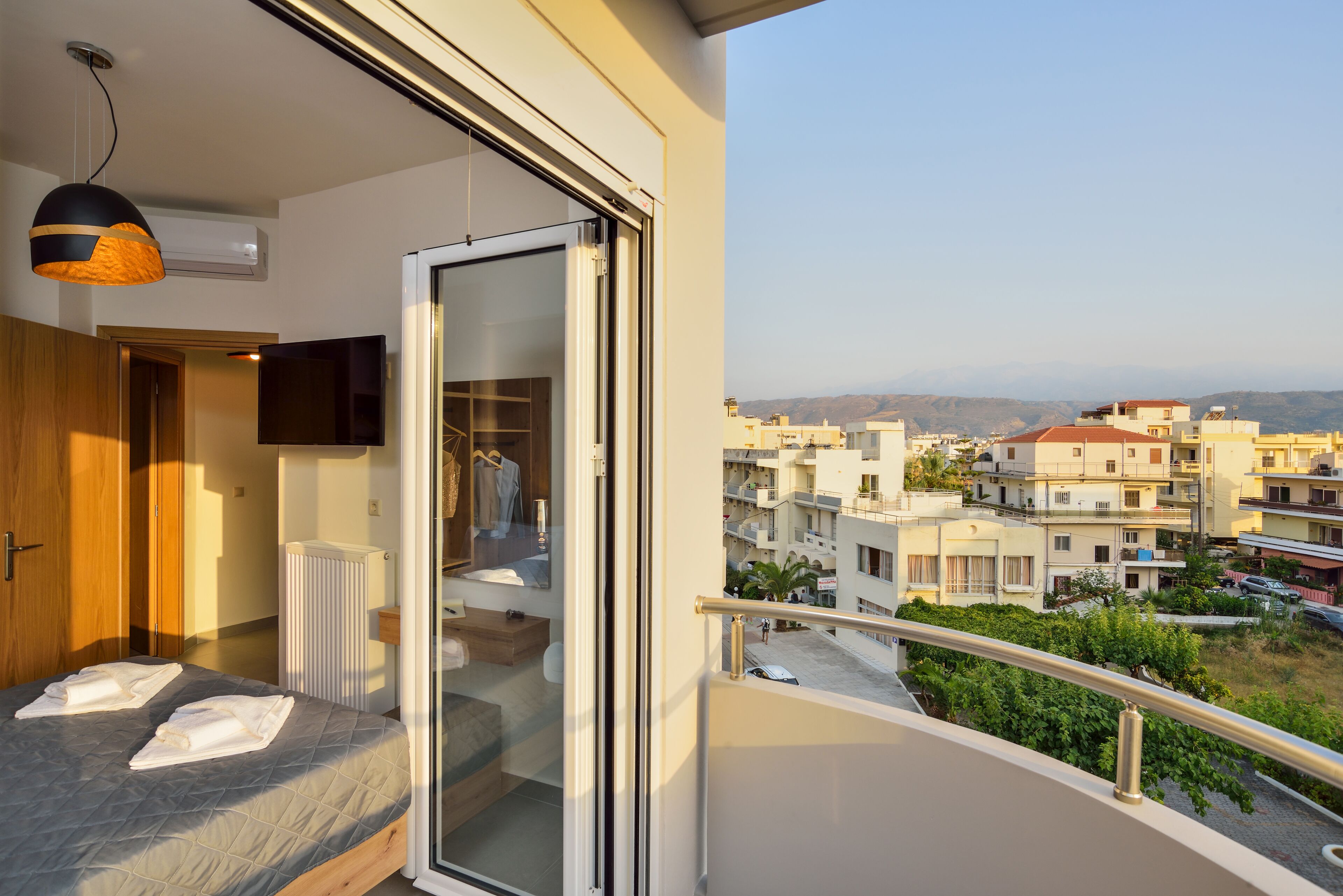 Elia Residences