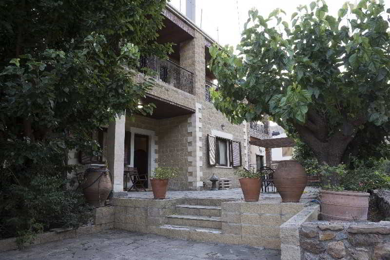 Elia Therissos