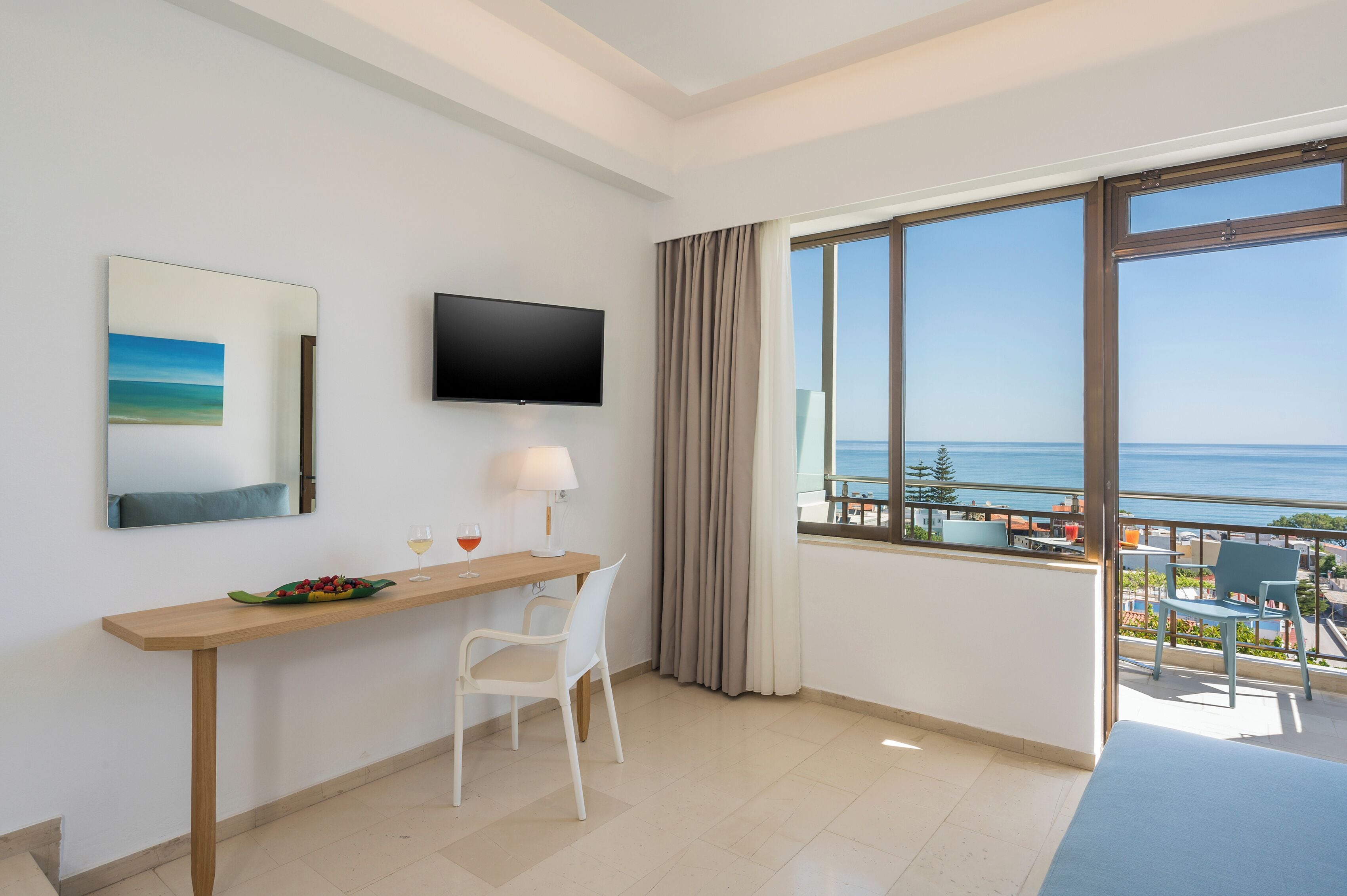Hermes Sea View