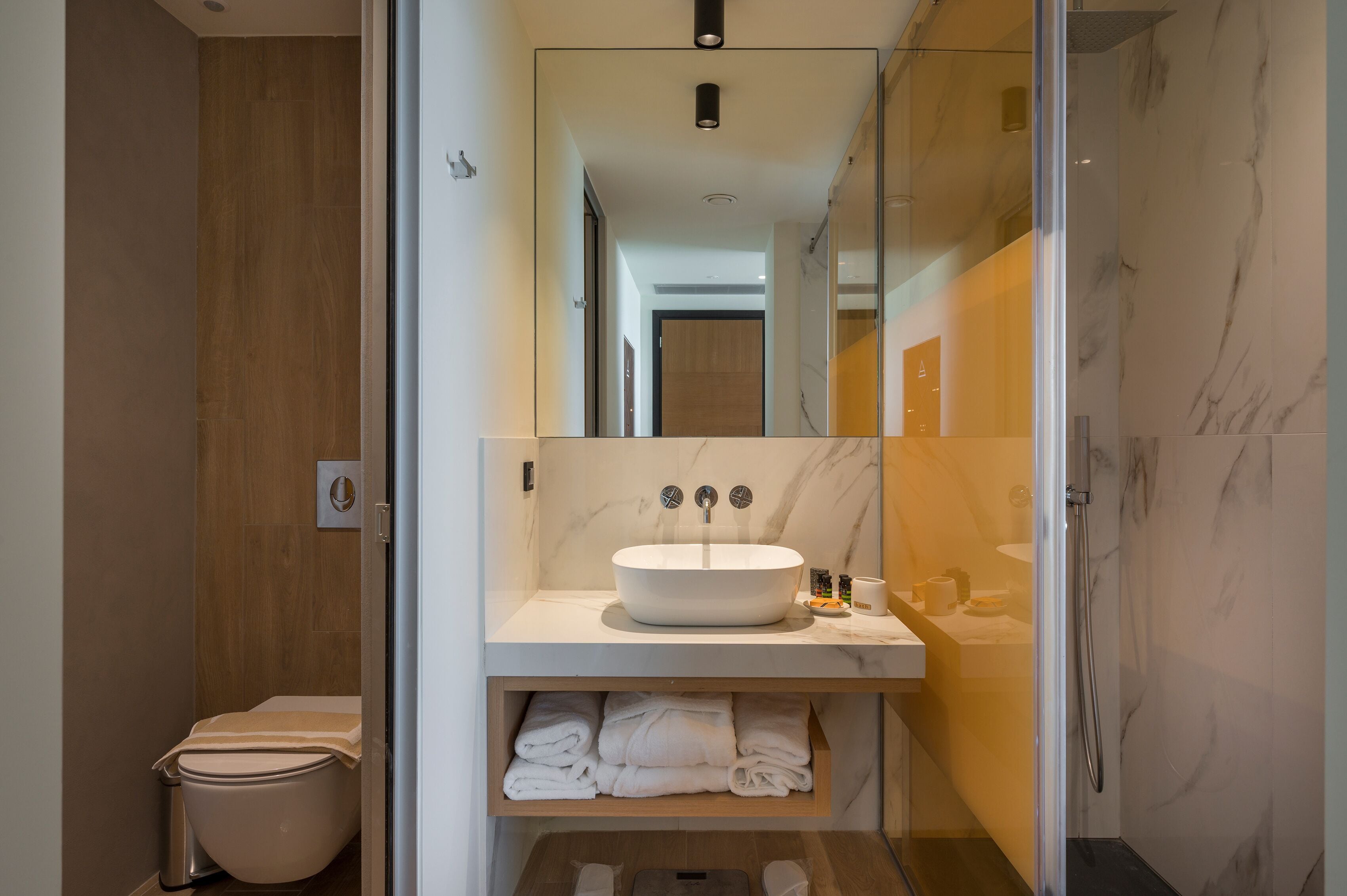 Hyperion City Hotel