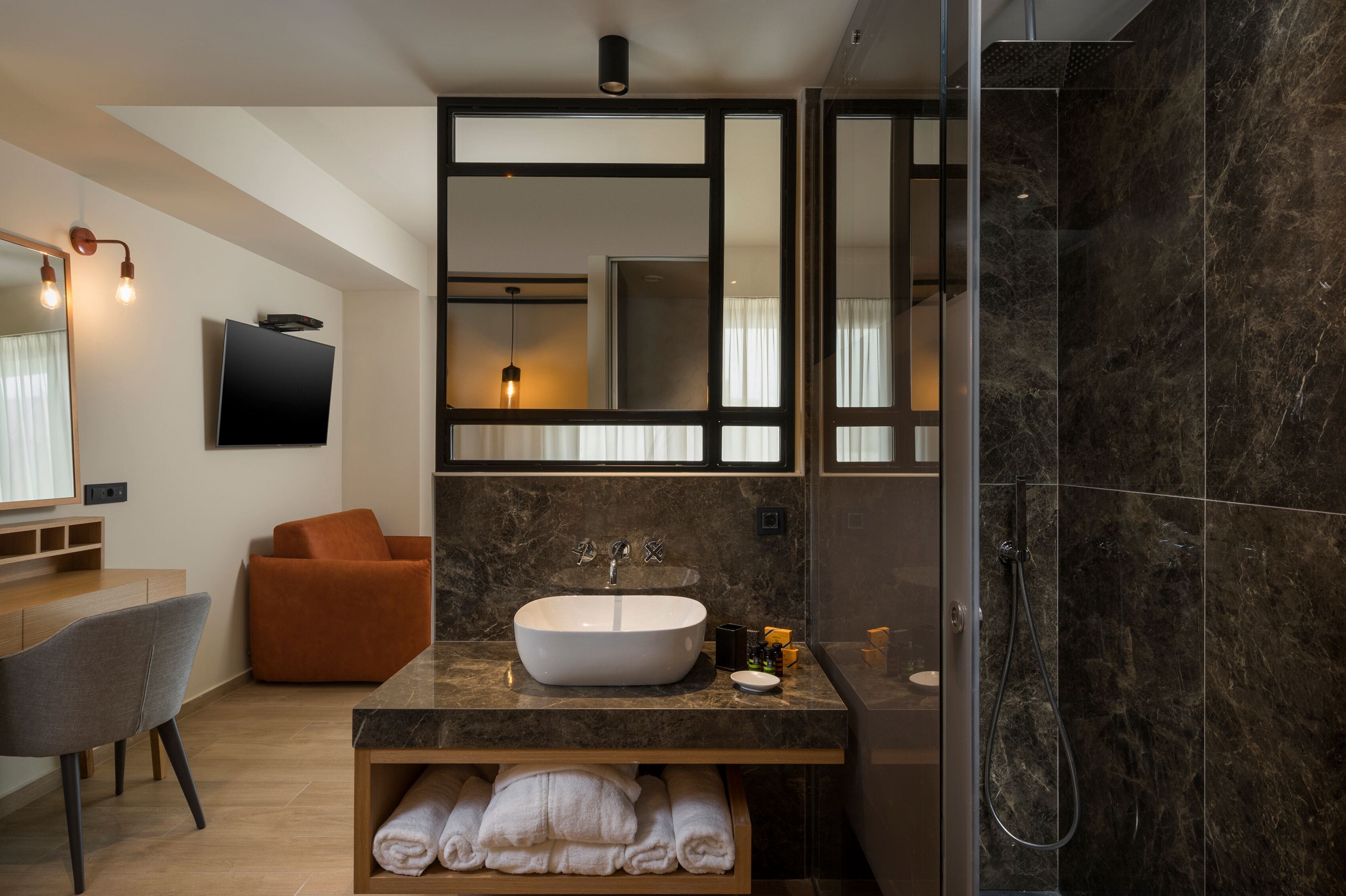 Hyperion City Hotel