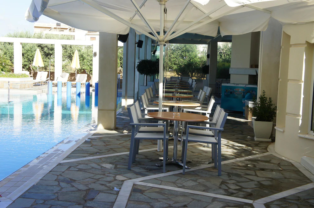 Kedrissos Hotel