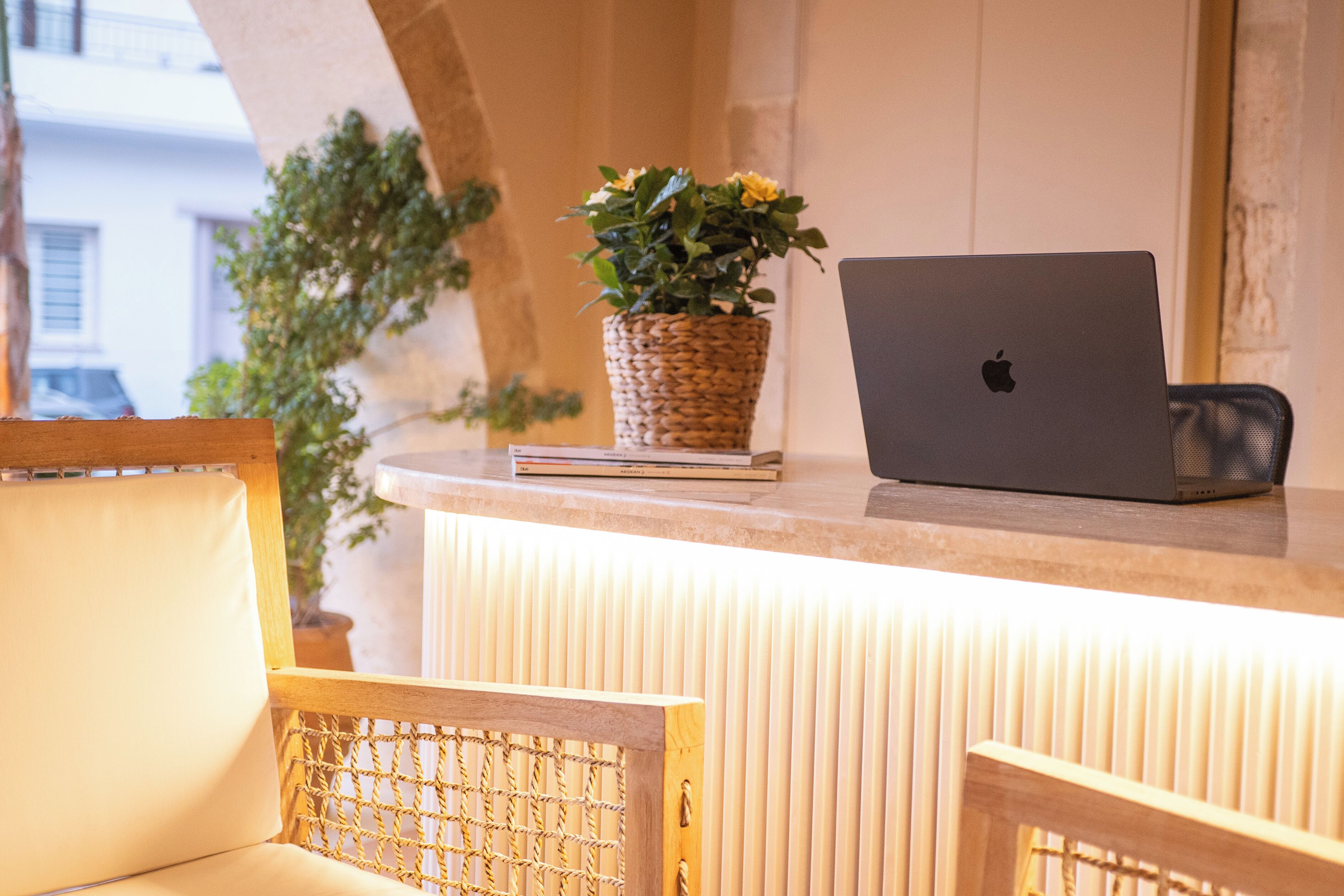 Lithinon Luxury Suites