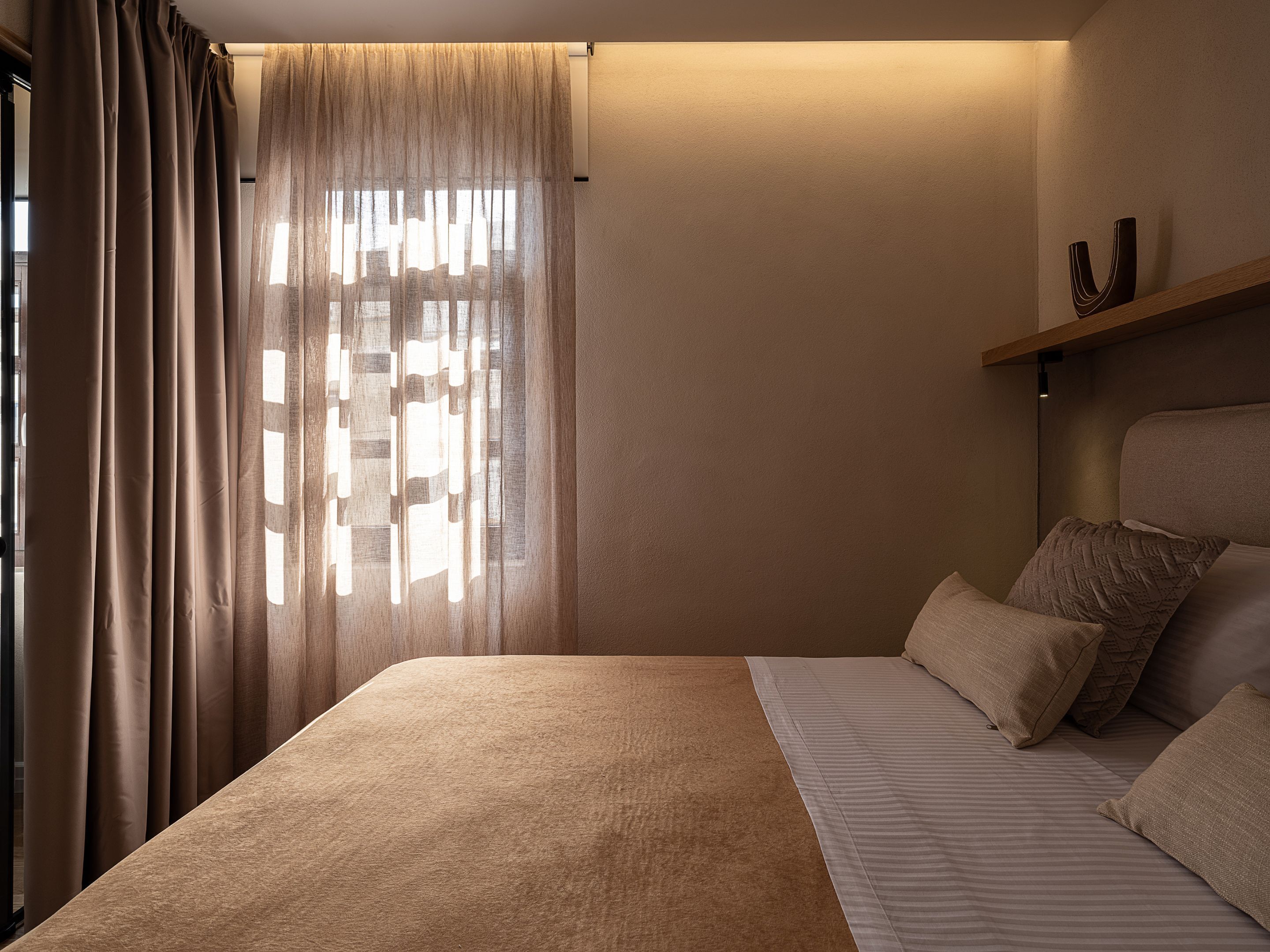 Lithinon Luxury Suites
