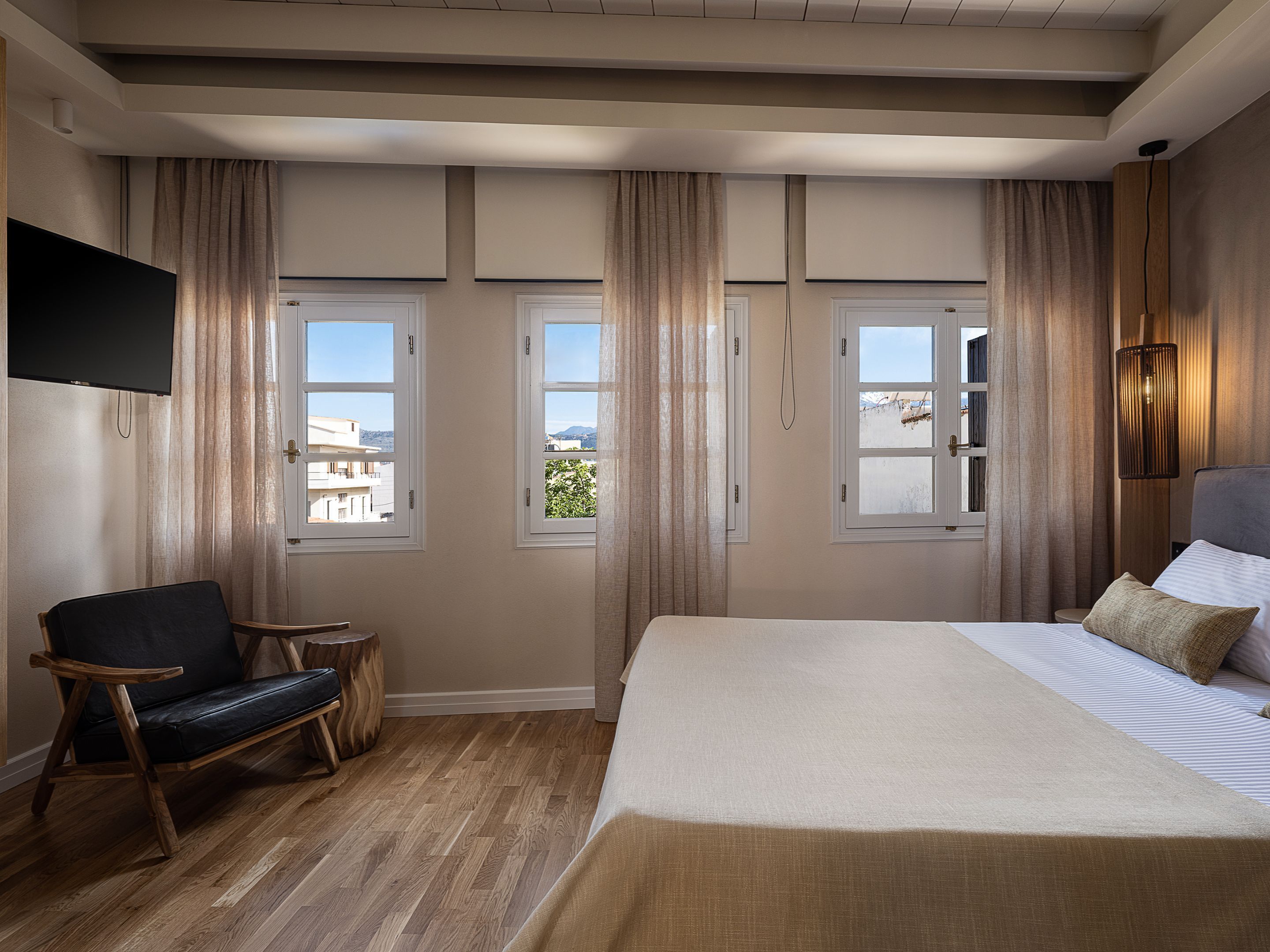 Lithinon Luxury Suites