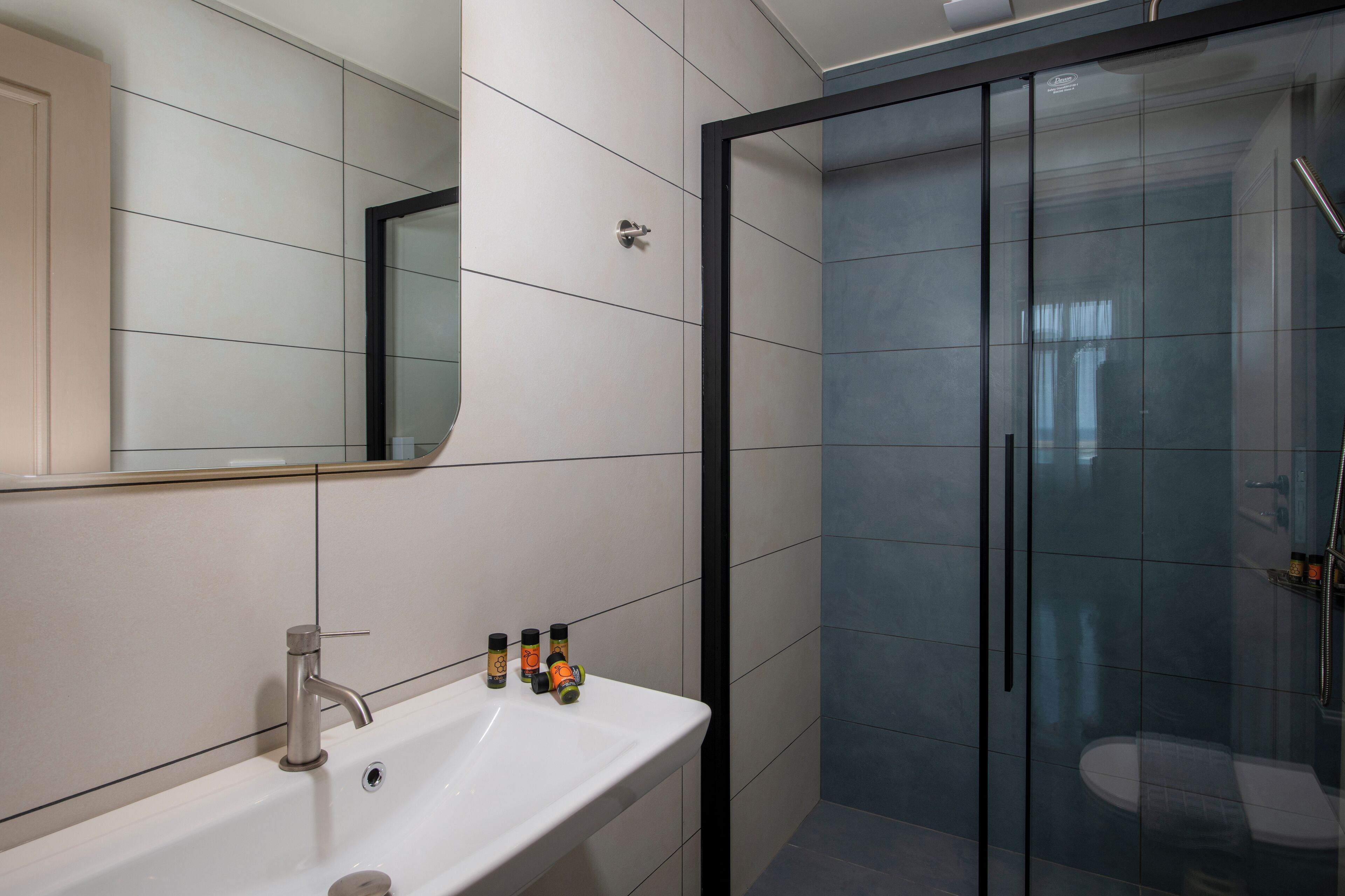 Mosaic Venetian Harbour Suites