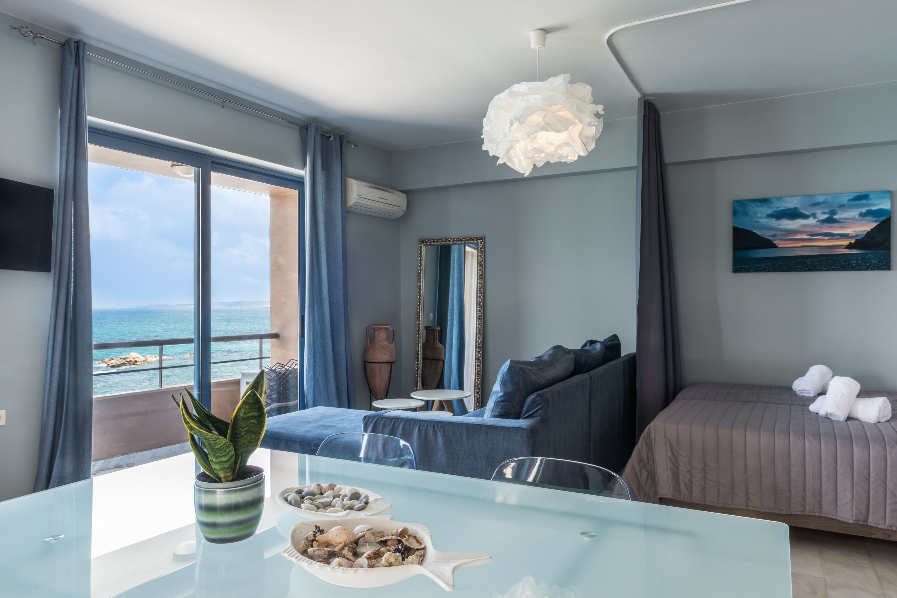 Nais Apartments & Studios