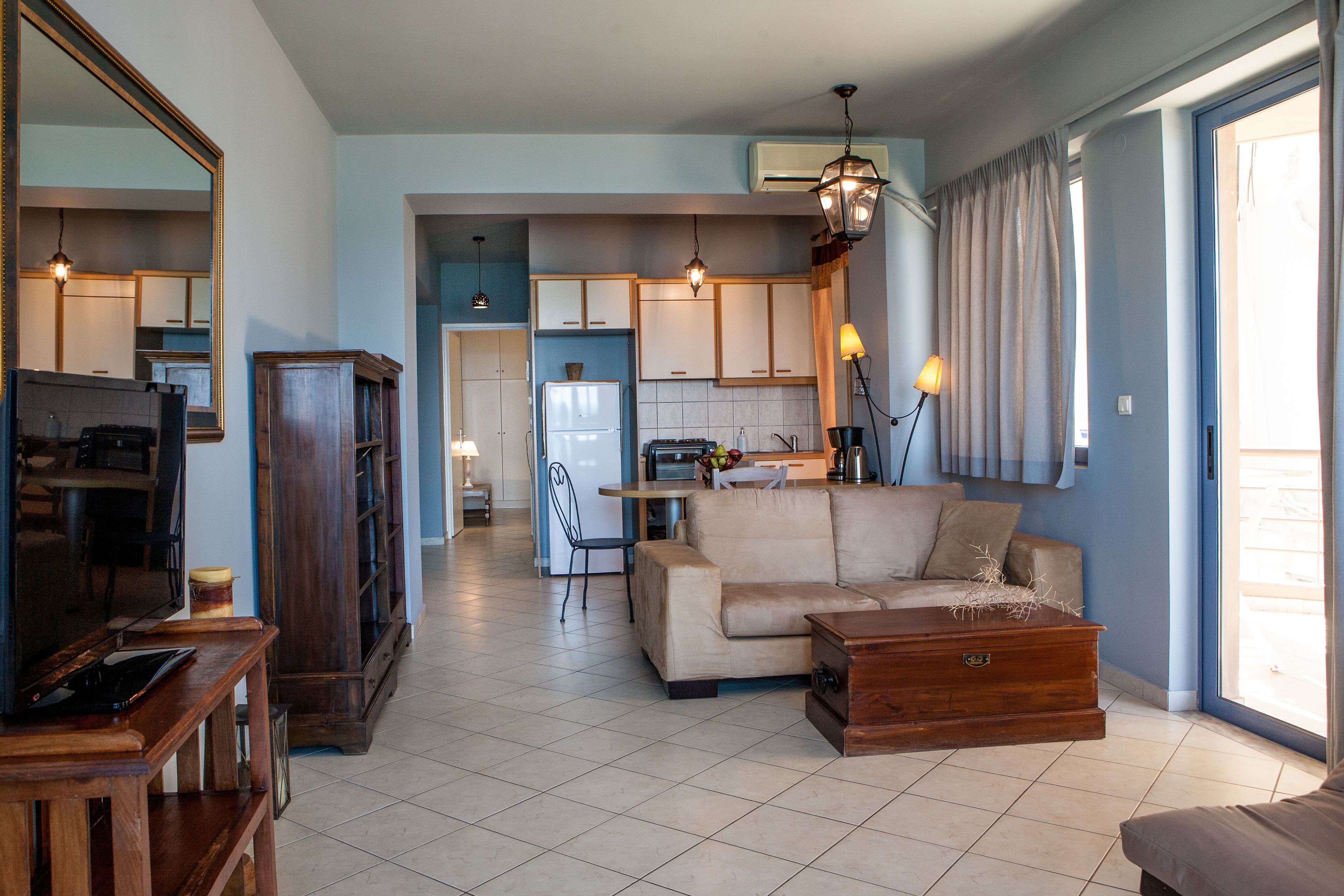 Nais Apartments & Studios
