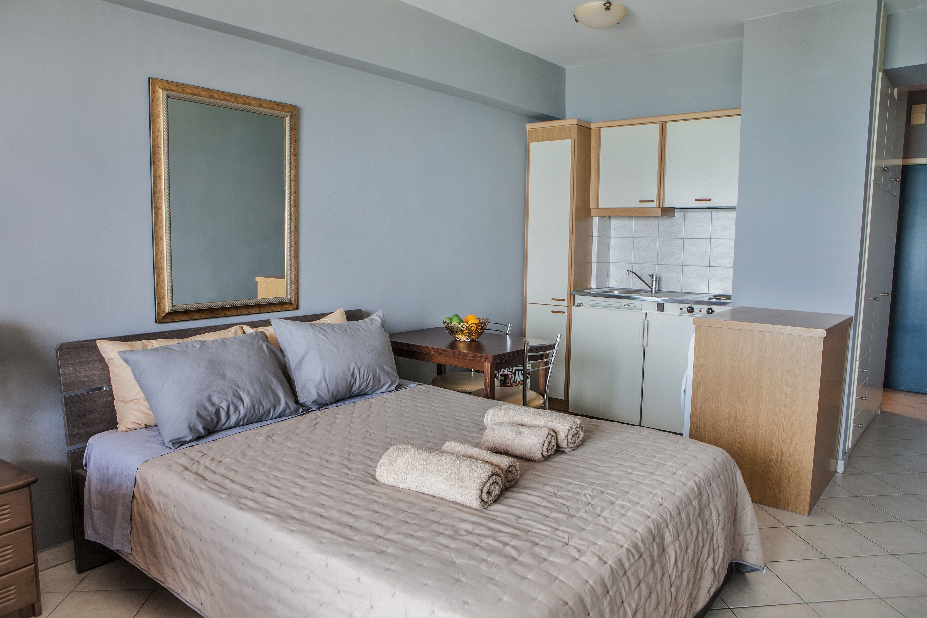 Nais Apartments & Studios