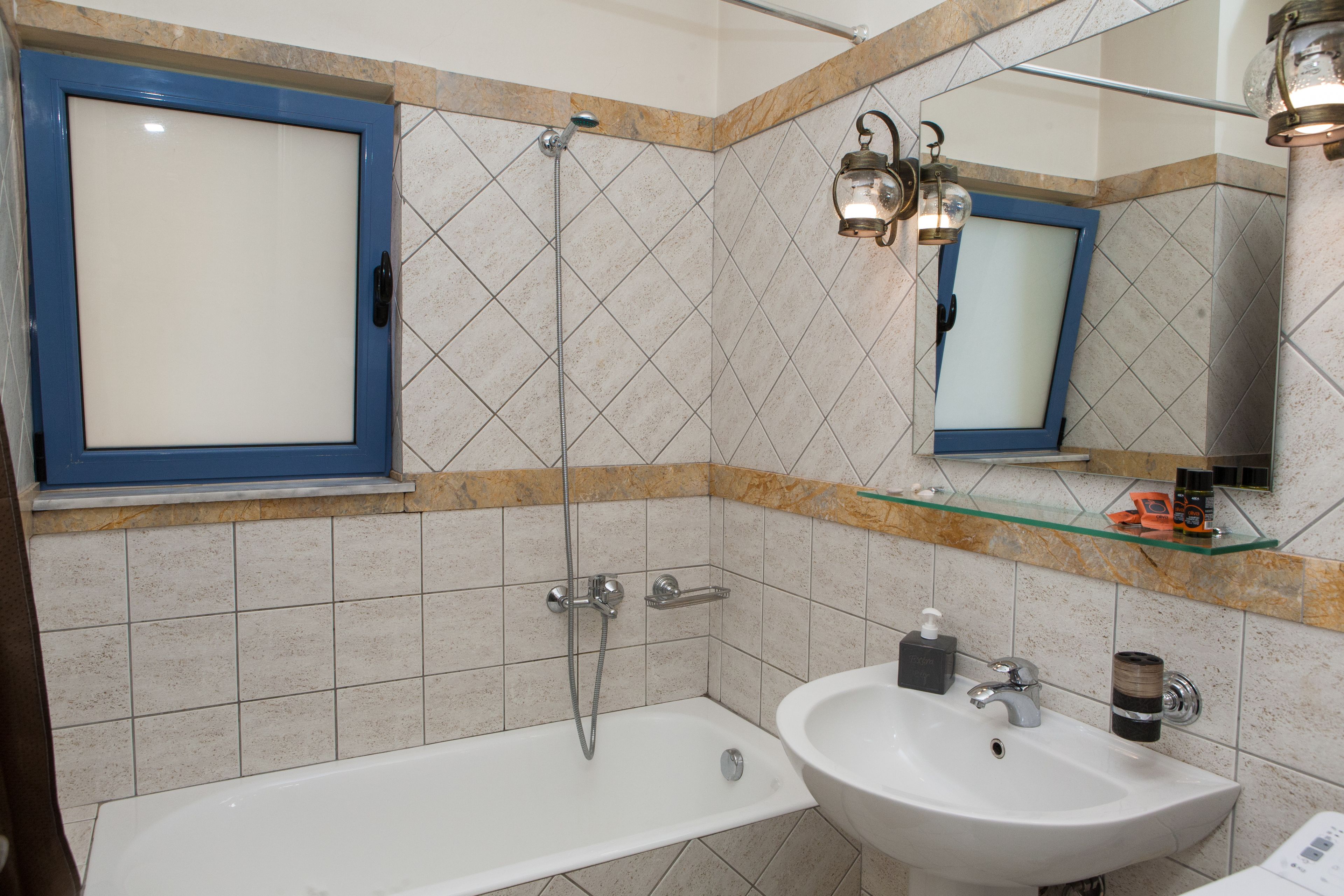 Nais Apartments & Studios