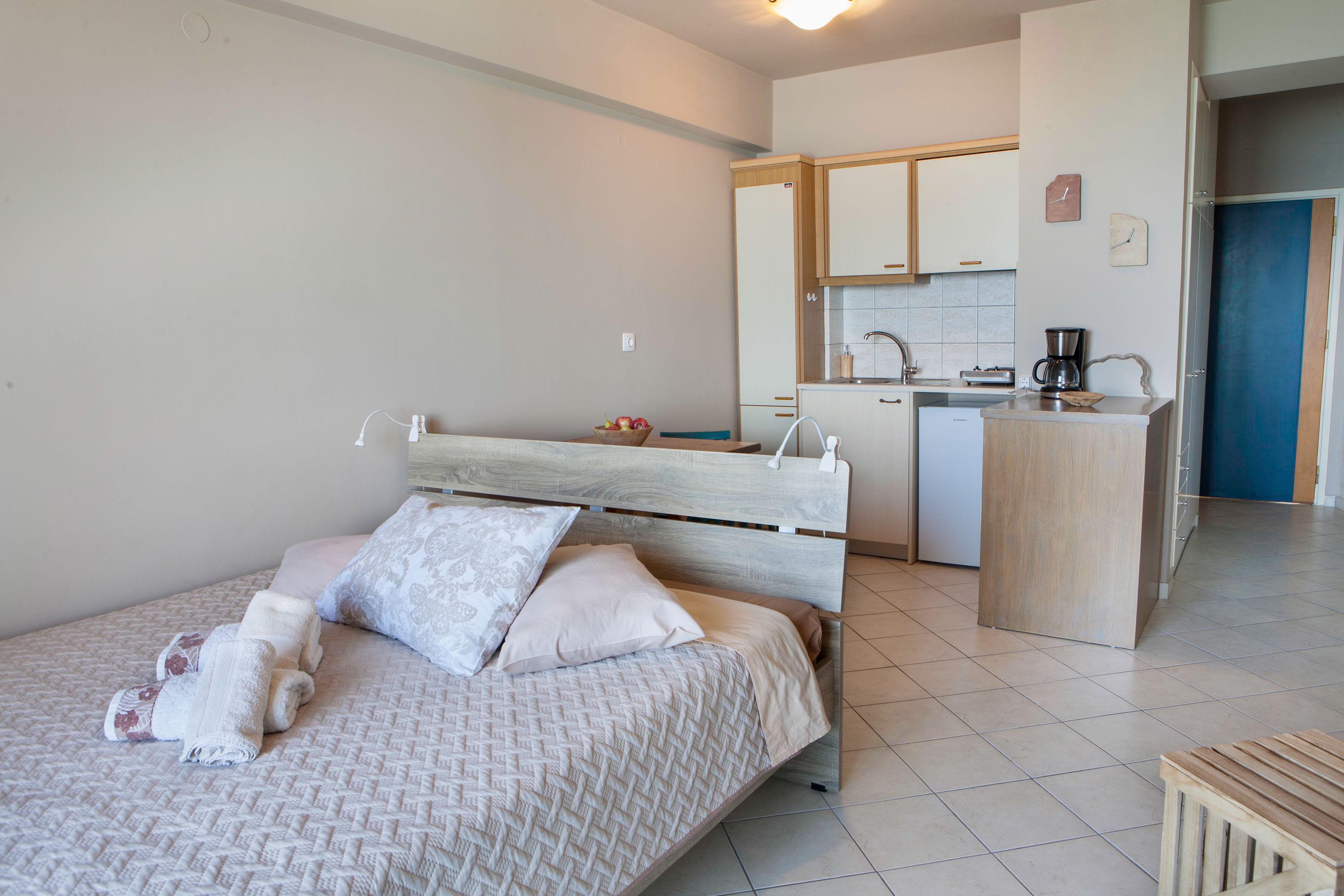 Nais Apartments & Studios