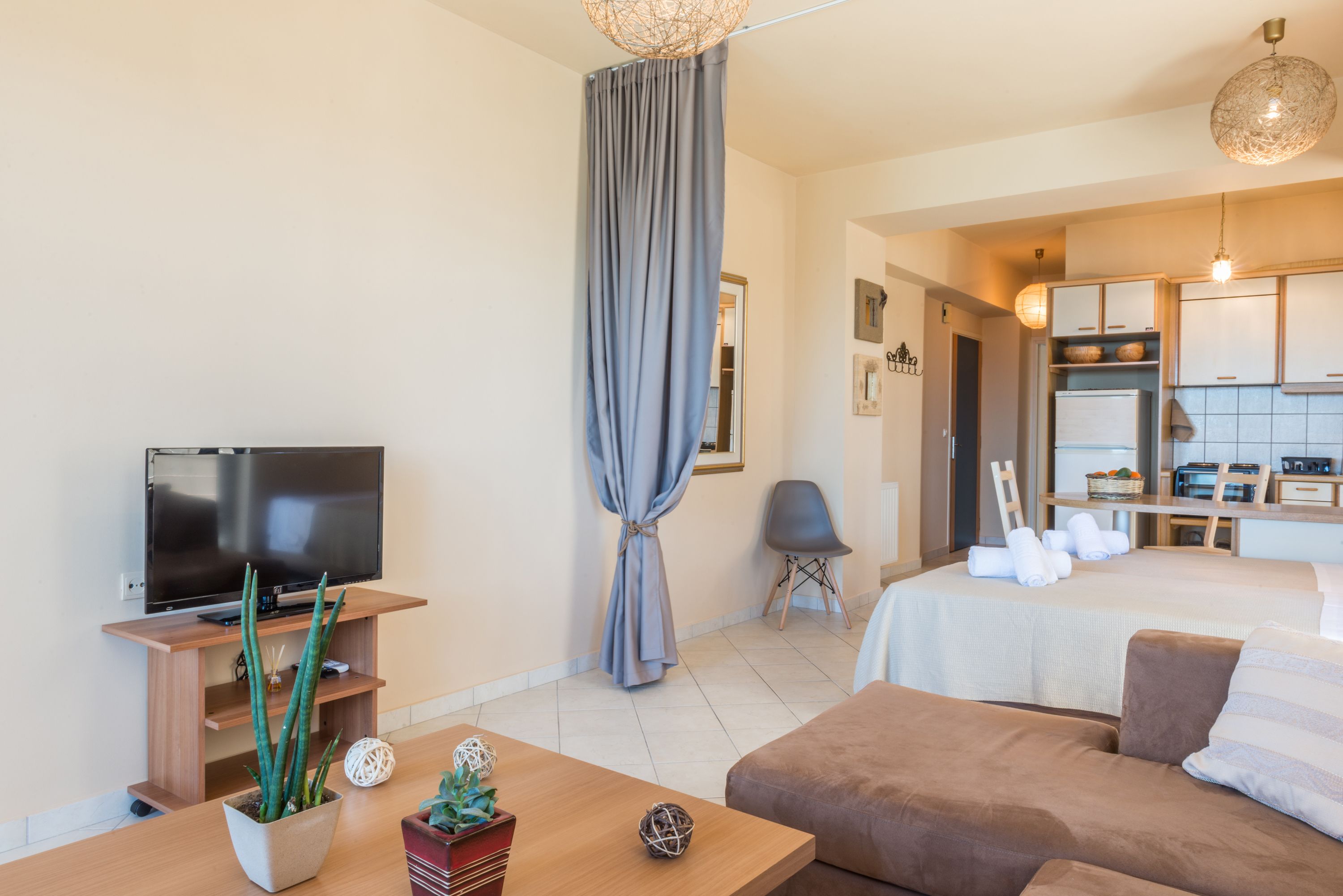 Nais Apartments & Studios