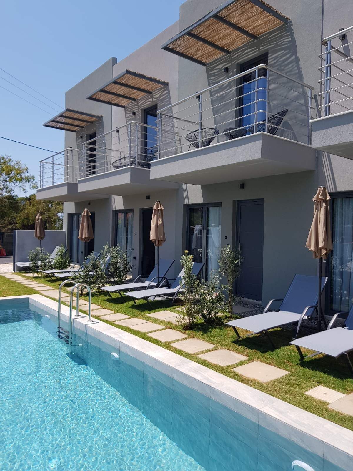 Nek Suites