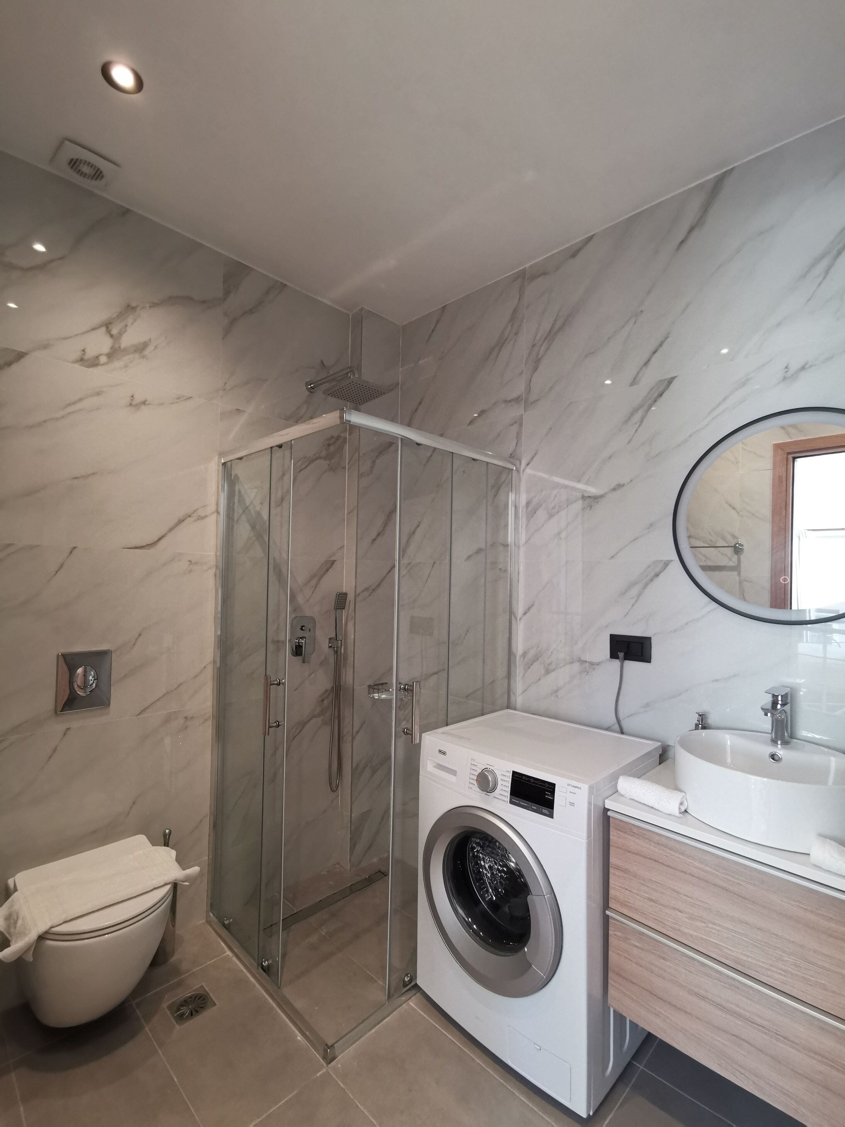 Nek Suites