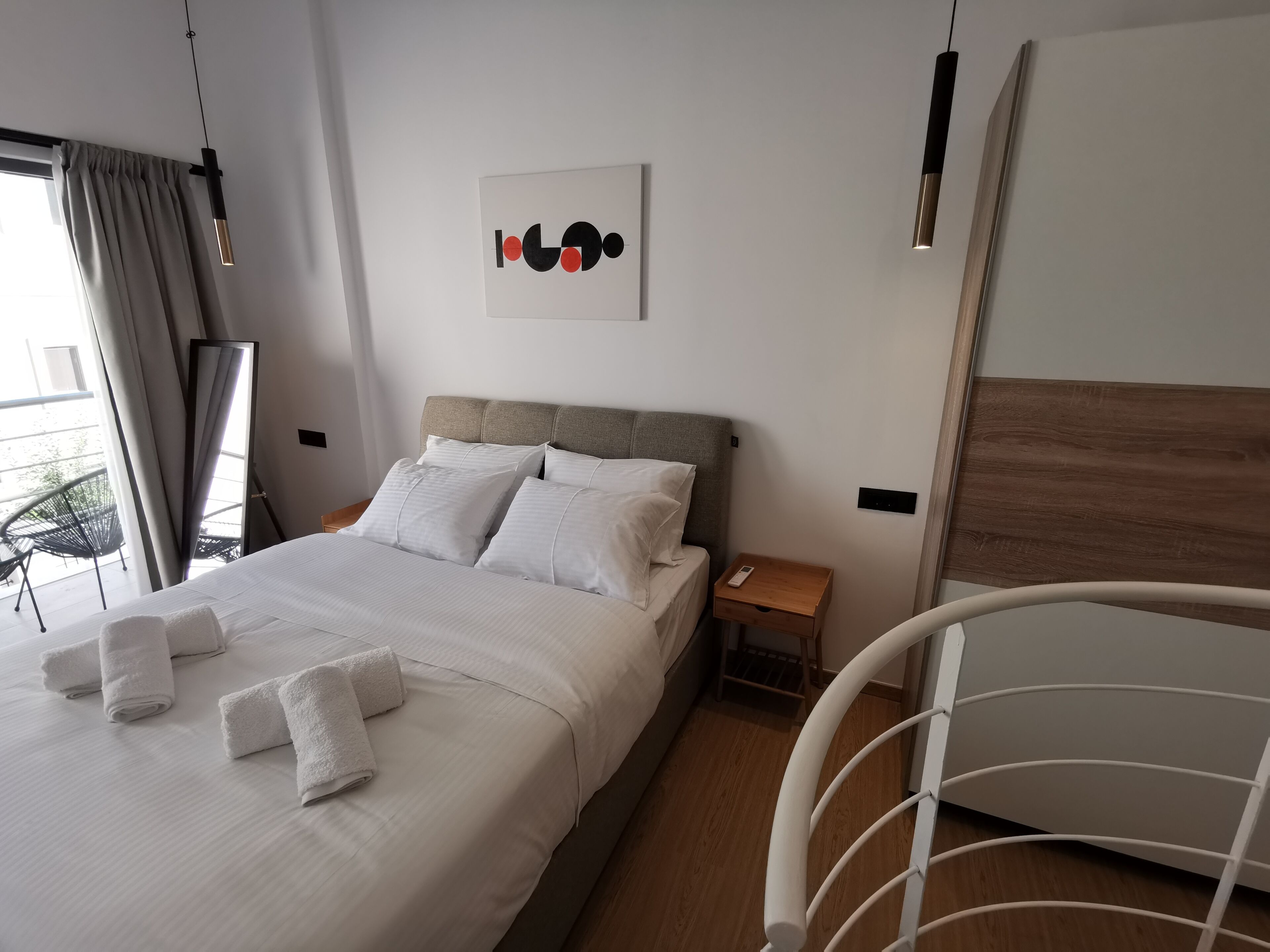 Nek Suites
