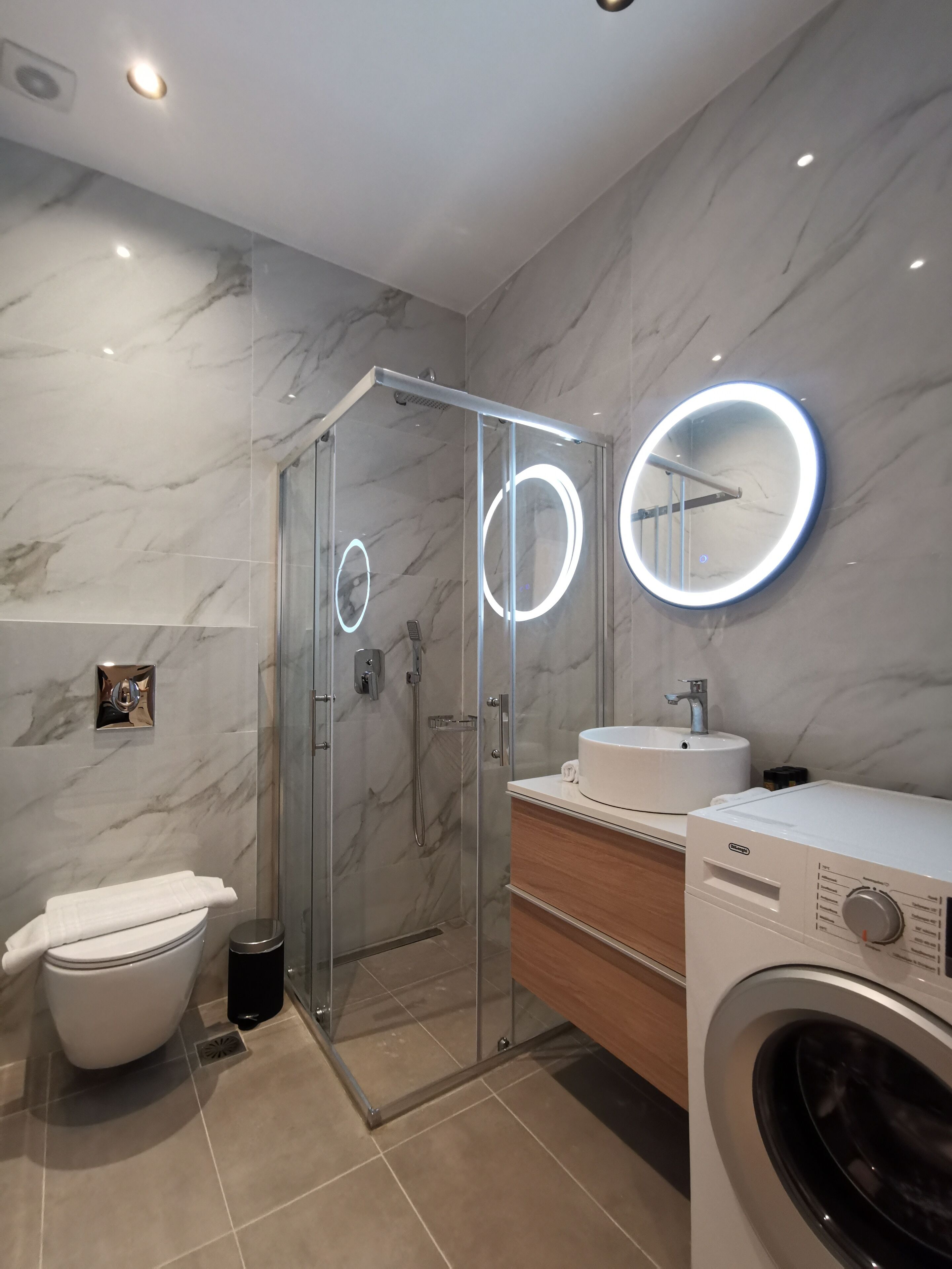 Nek Suites