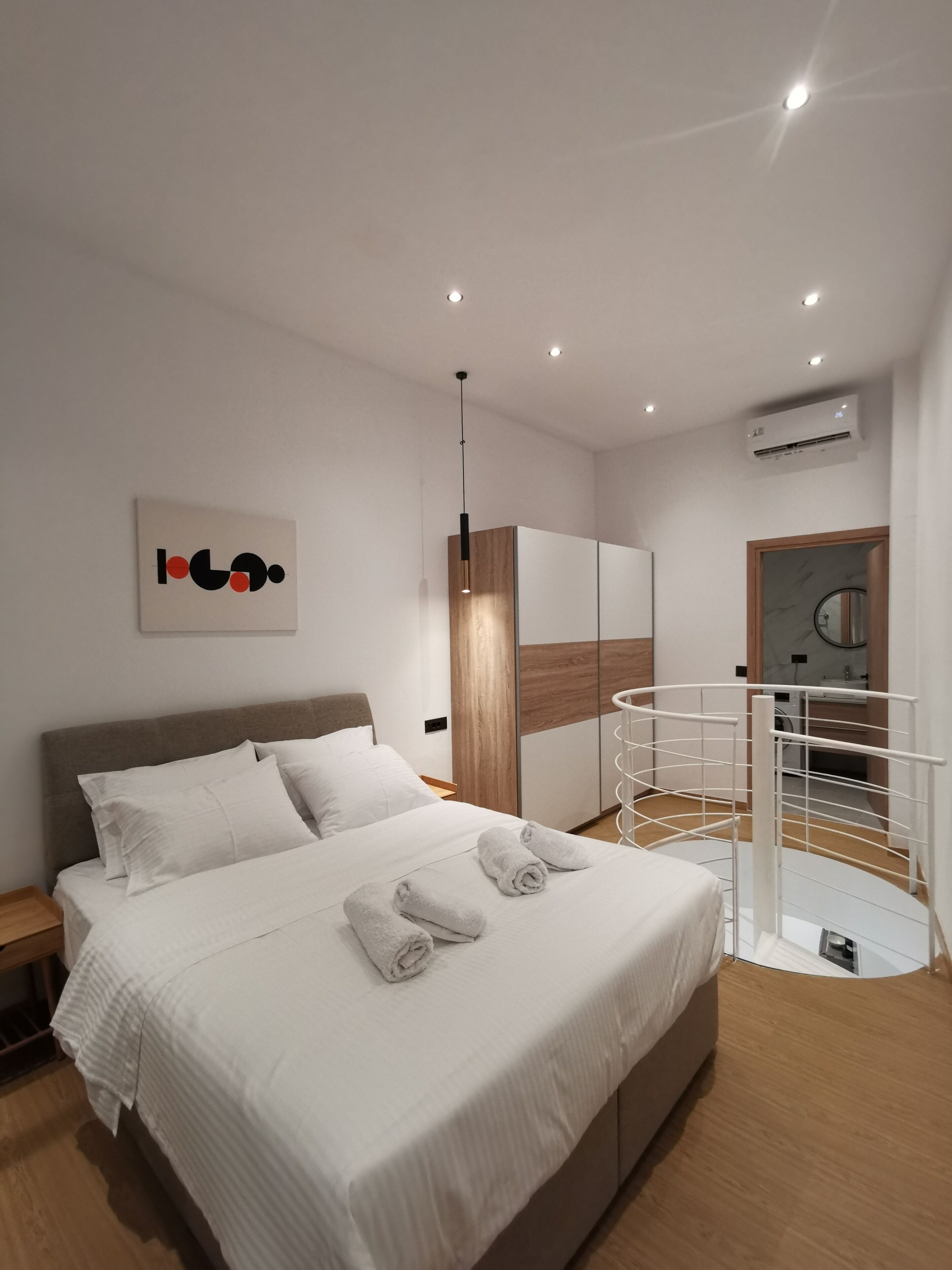Nek Suites