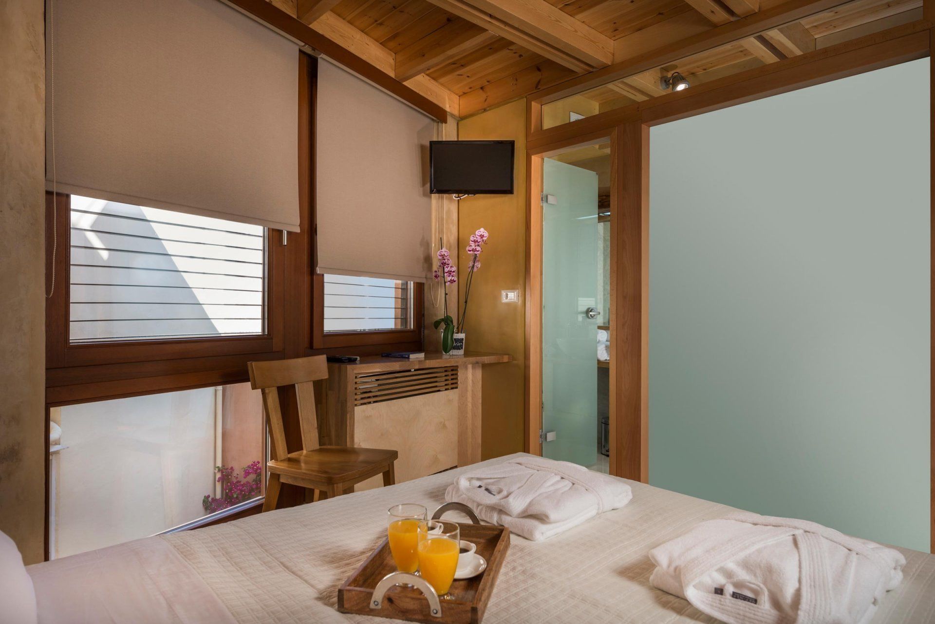 Neoria Houses