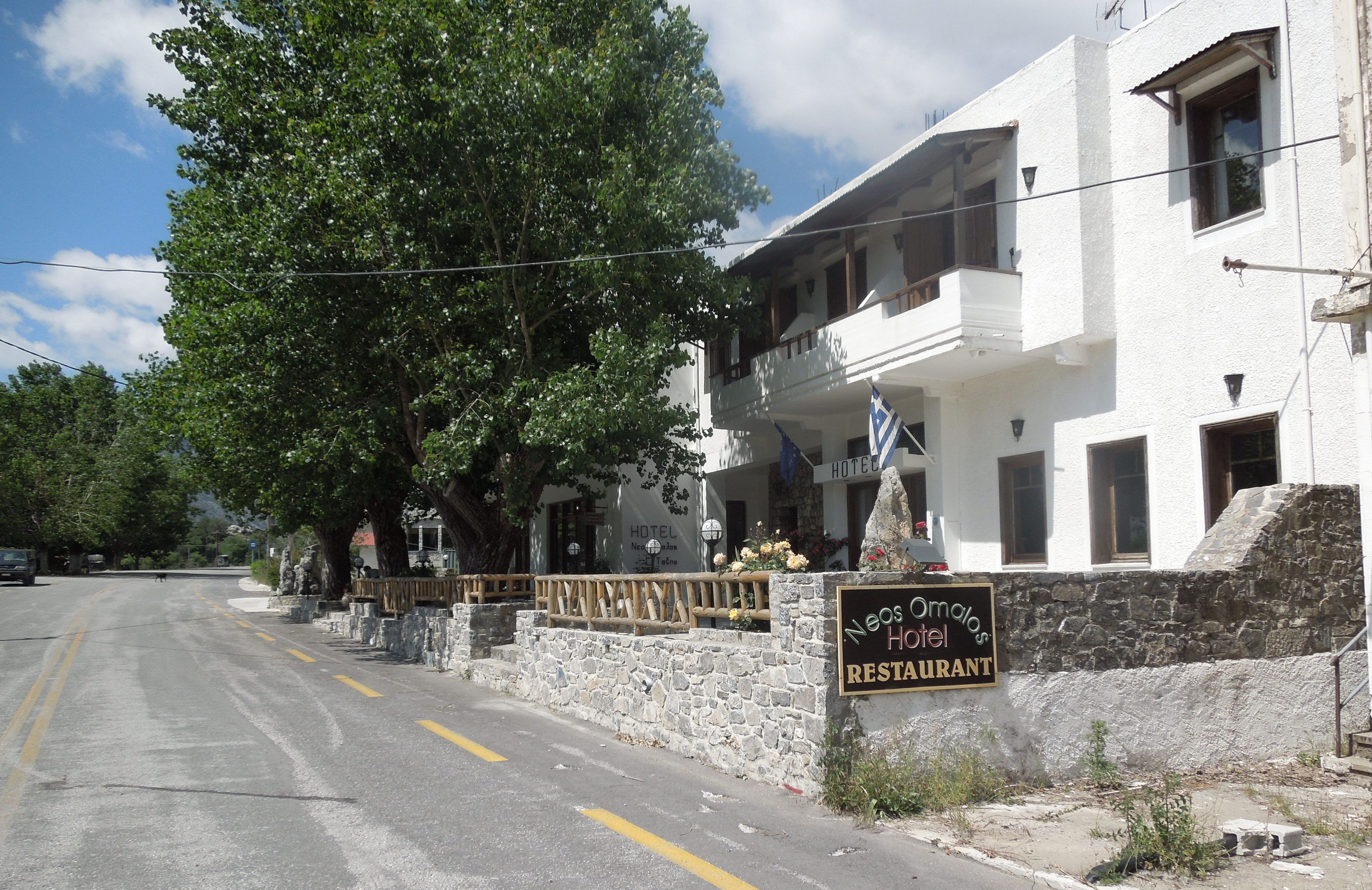 Neos Omalos Hotel