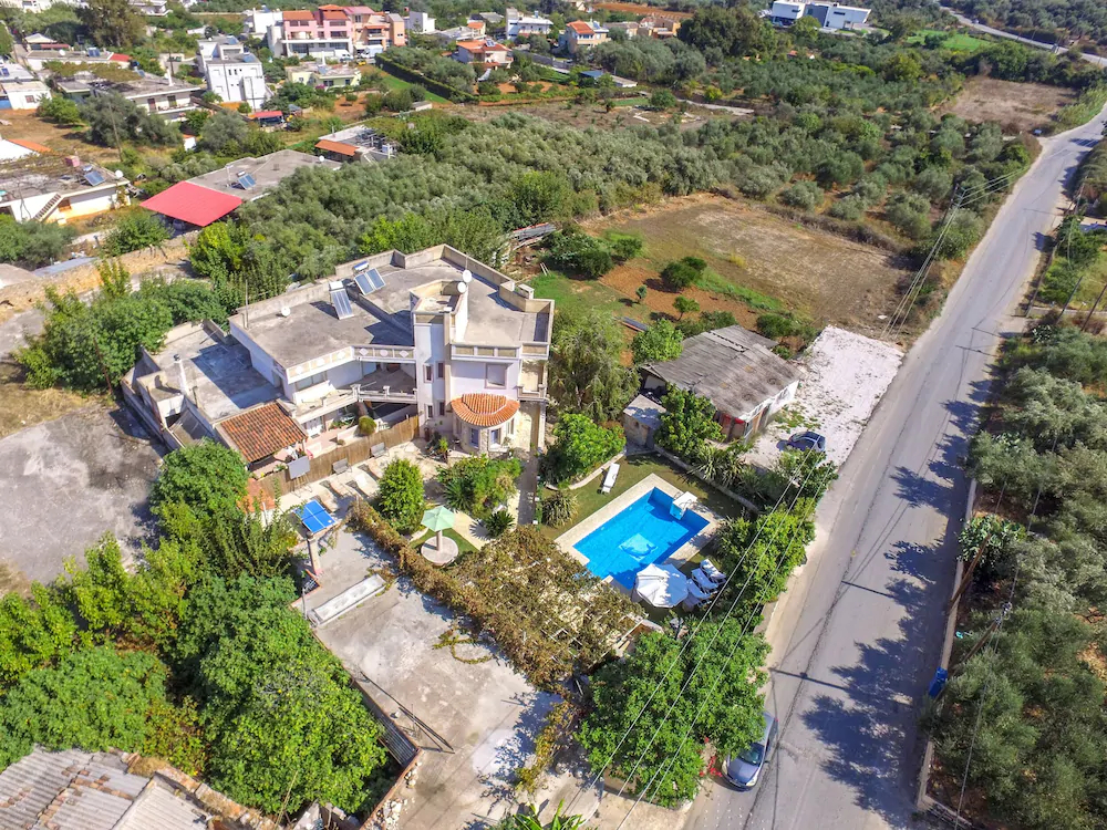 Niko's Art villa