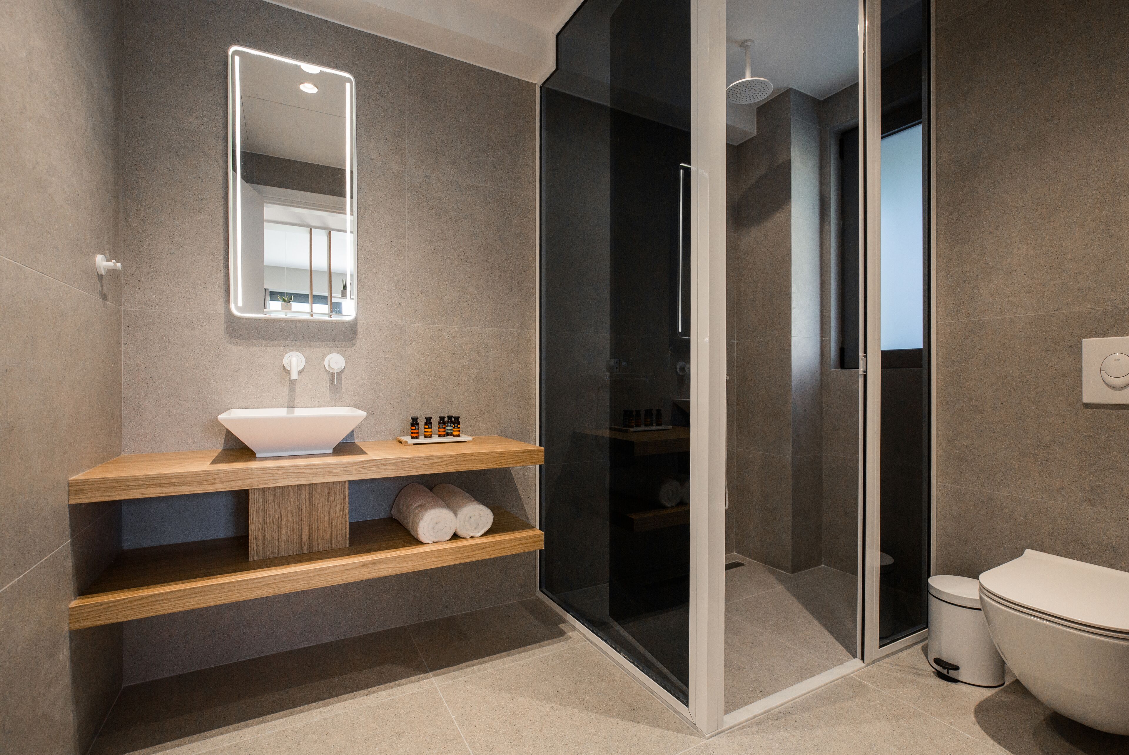 Noemie Luxury Suites